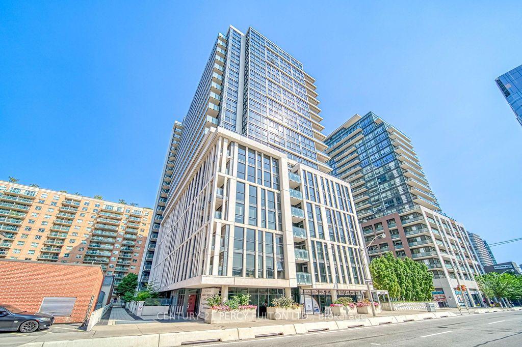 Photo of Unit 1107, 400 Adelaide Street E