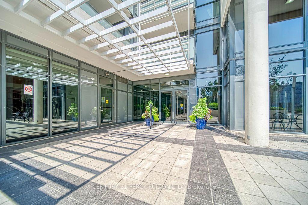 Photo 4 of Unit 1107, 400 Adelaide Street E, Toronto, Moss Park — HOMEH