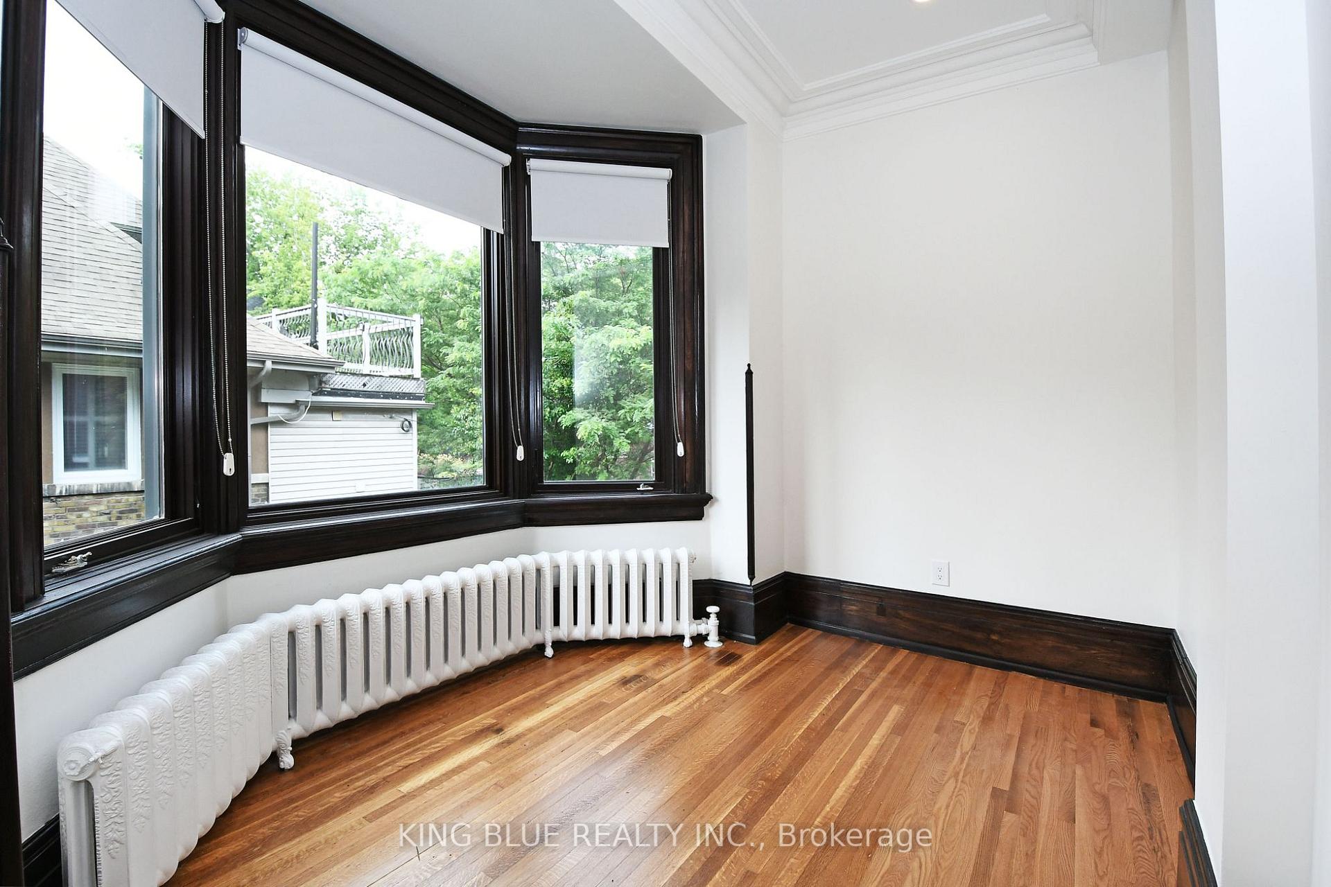 Photo 12 of Unit A, 145 Madison Avenue, Toronto, The Annex — HOMEH