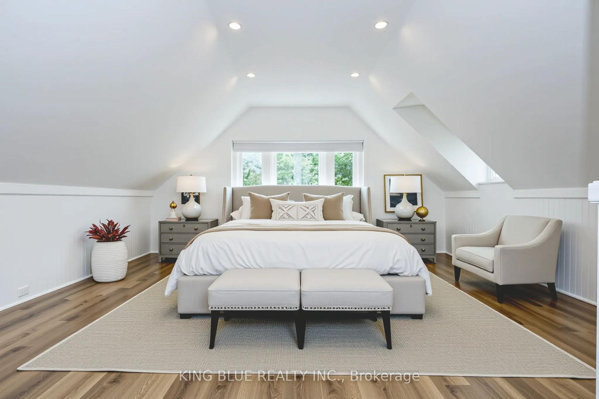 Photo 15 of Unit A, 145 Madison Avenue, Toronto, The Annex — HOMEH