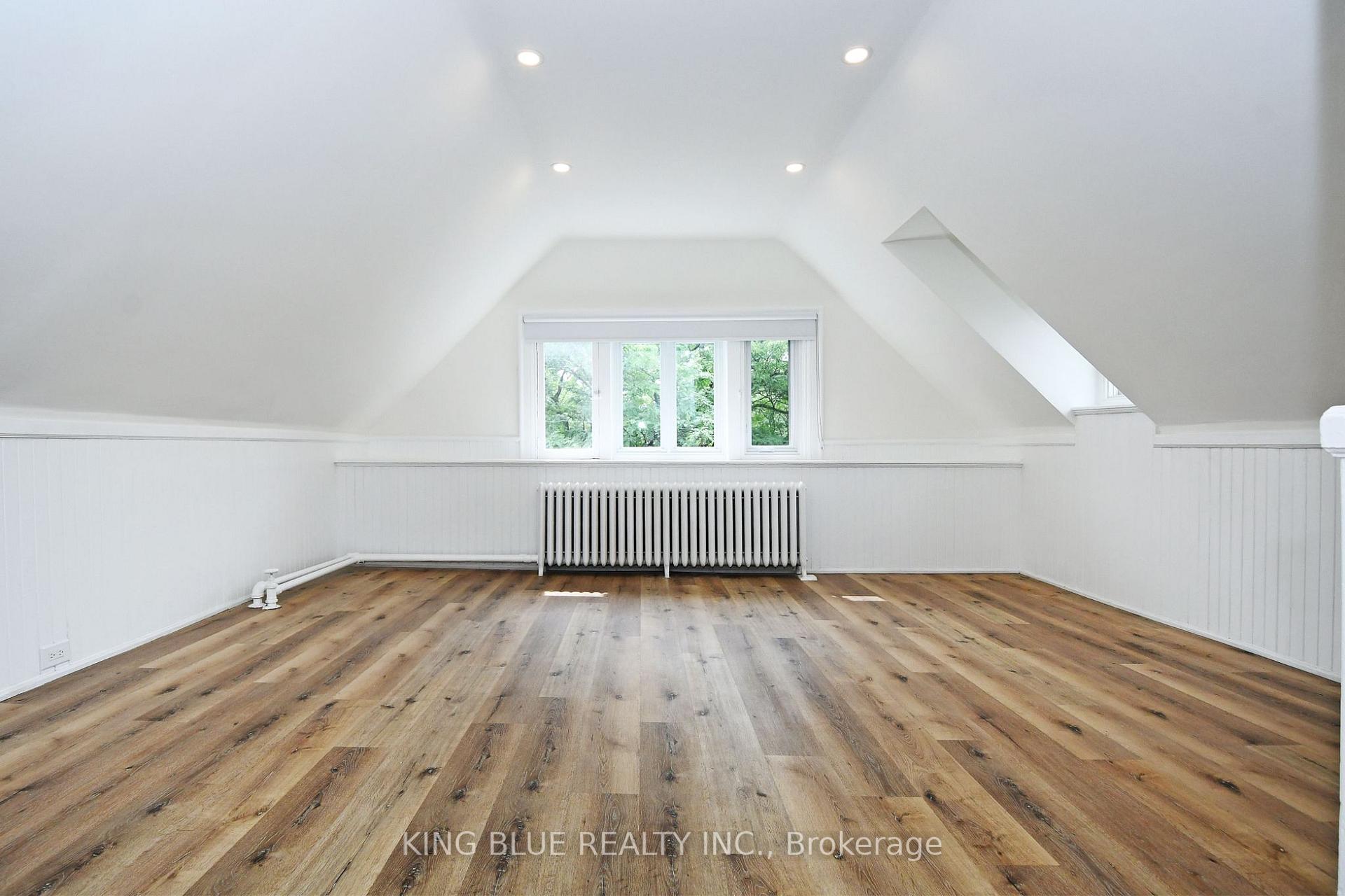 Photo 18 of Unit A, 145 Madison Avenue, Toronto, The Annex — HOMEH