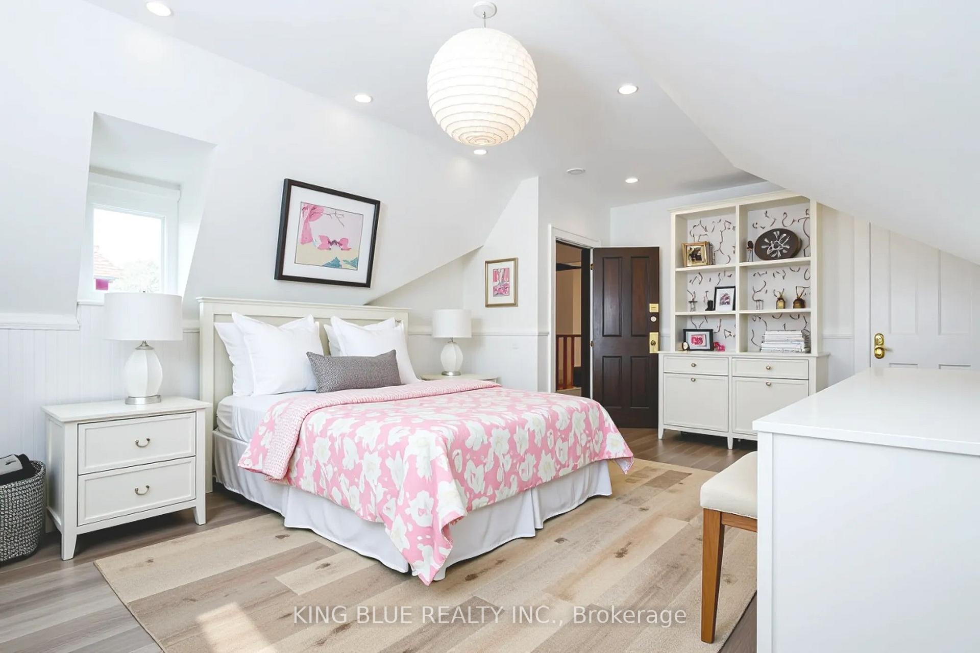 Photo 20 of Unit A, 145 Madison Avenue, Toronto, The Annex — HOMEH