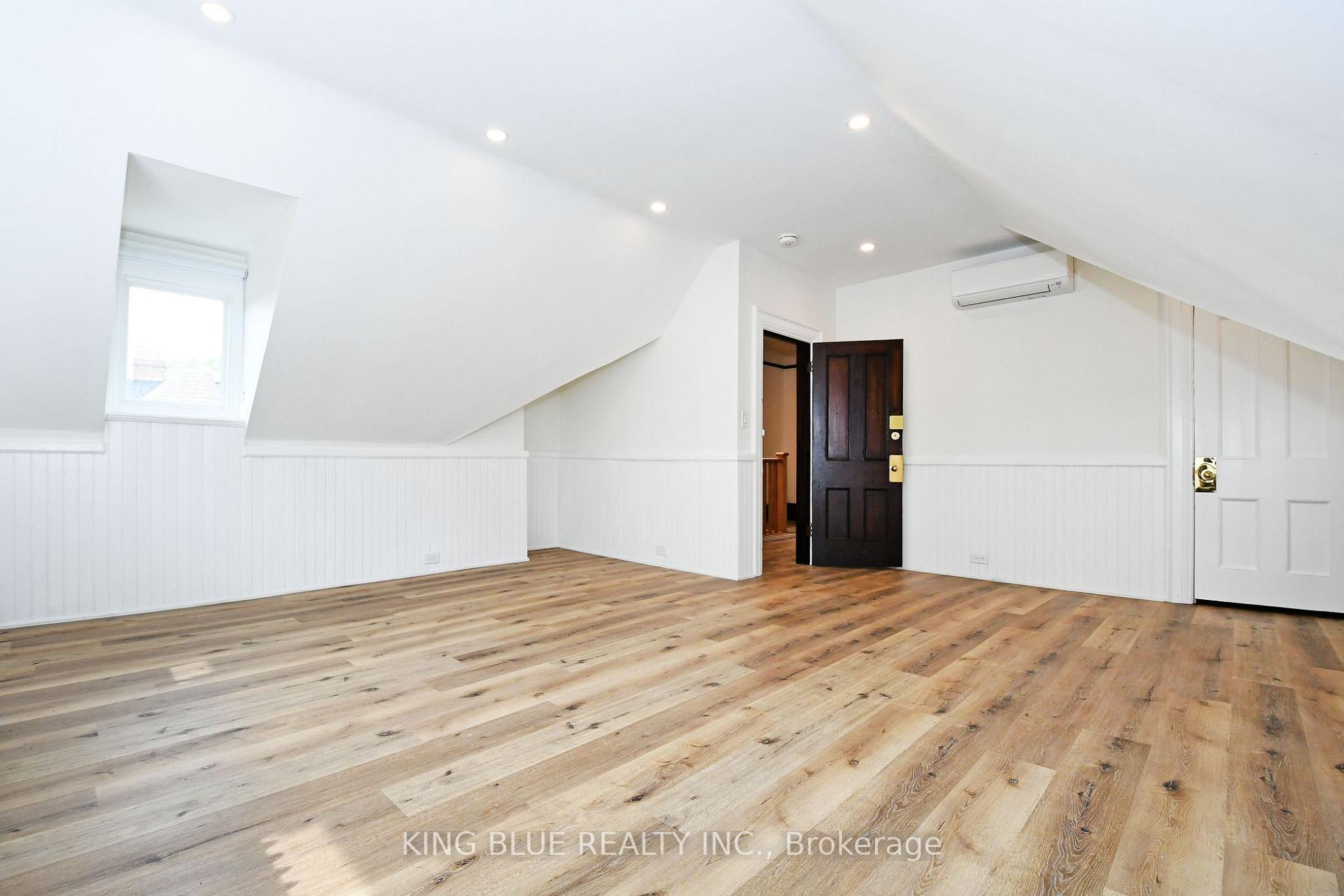 Photo 24 of Unit A, 145 Madison Avenue, Toronto, The Annex — HOMEH