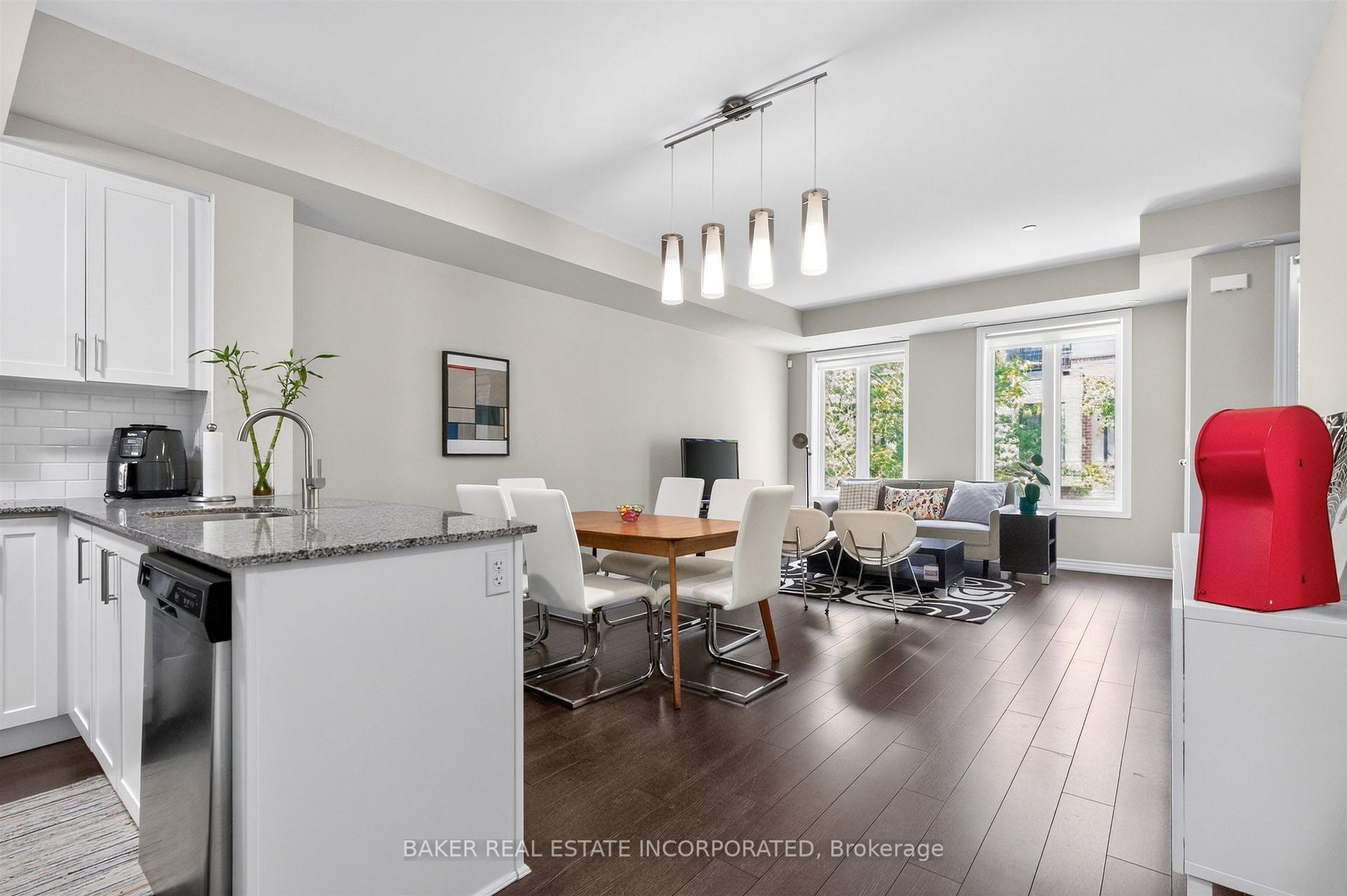 Photo 3 of Unit TH 31, 120 Twenty Fourth Street, Etobicoke, Long Branch — HOMEH