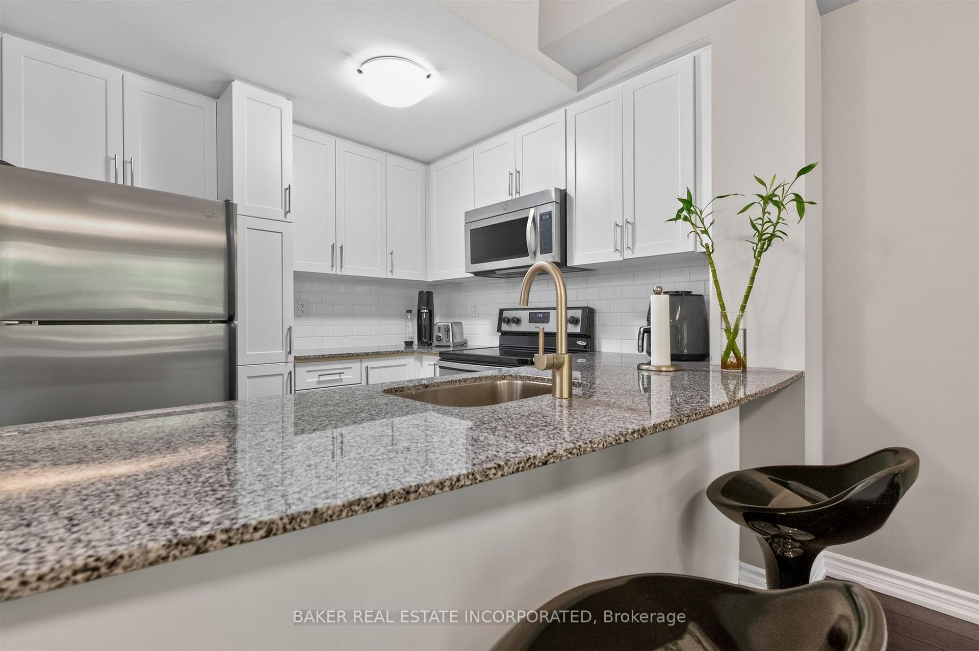 Photo 6 of Unit TH 31, 120 Twenty Fourth Street, Etobicoke, Long Branch — HOMEH