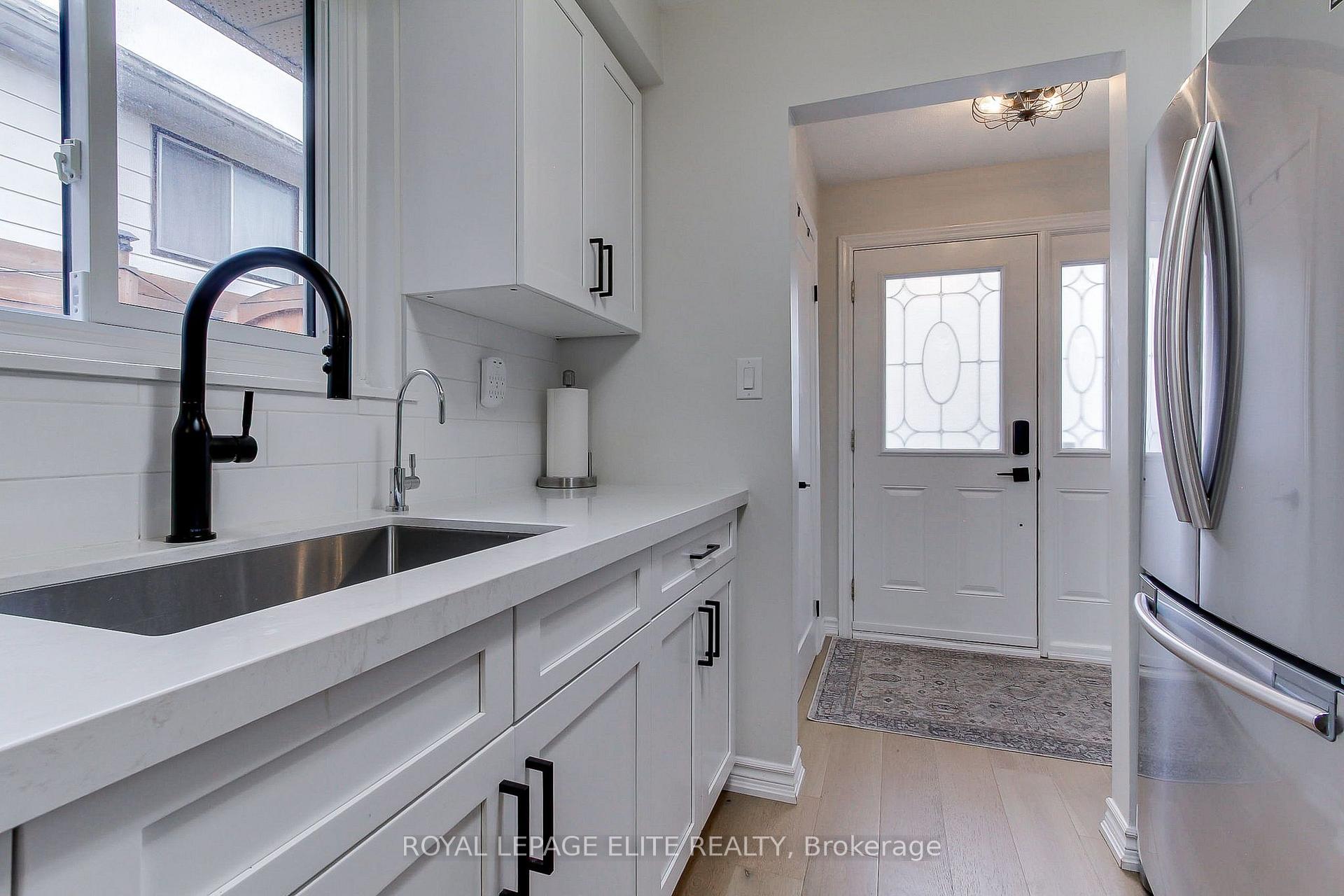 Photo 15 of 13 Alphonsus Court, New Tecumseth, Tottenham — HOMEH