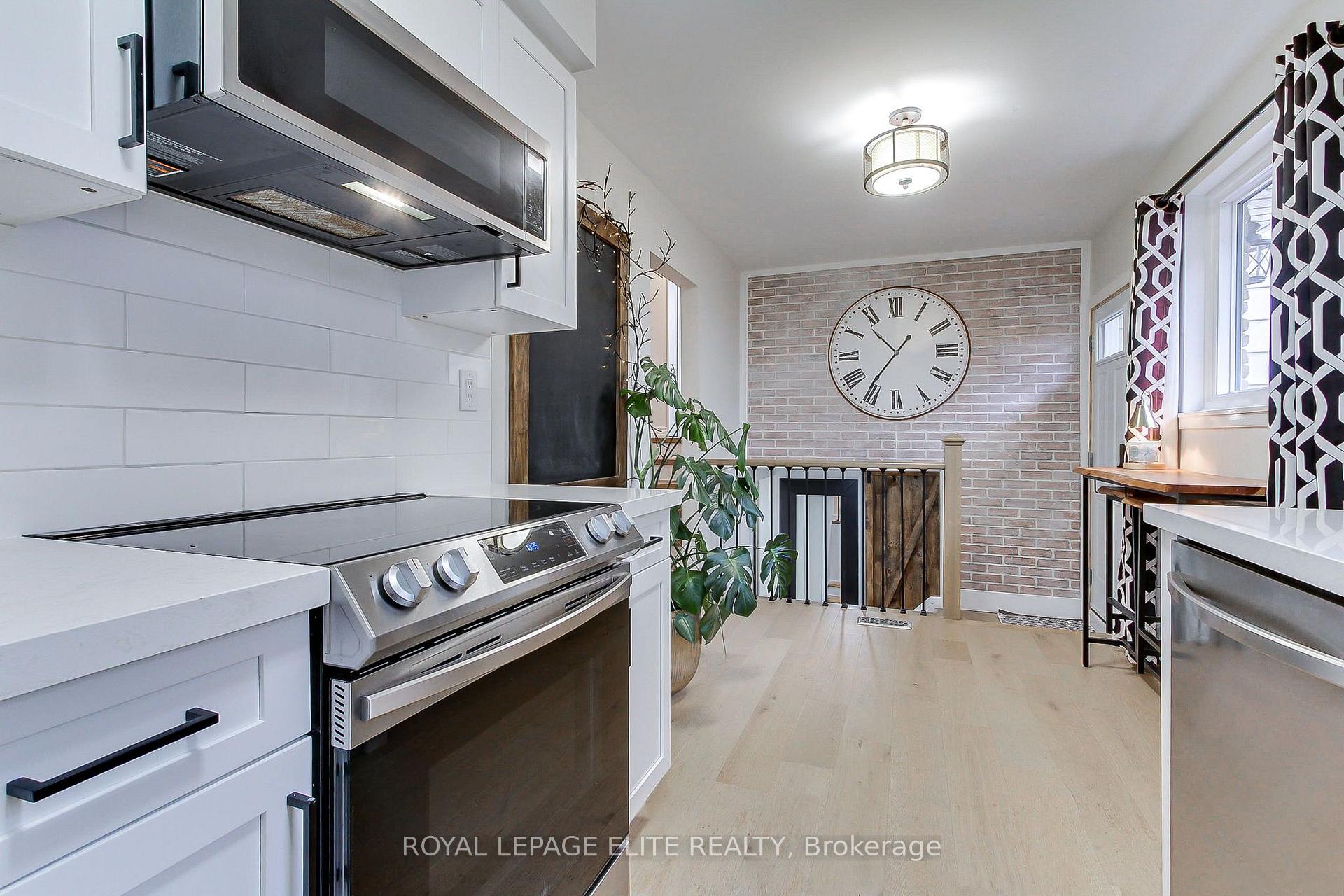 Photo 16 of 13 Alphonsus Court, New Tecumseth, Tottenham — HOMEH