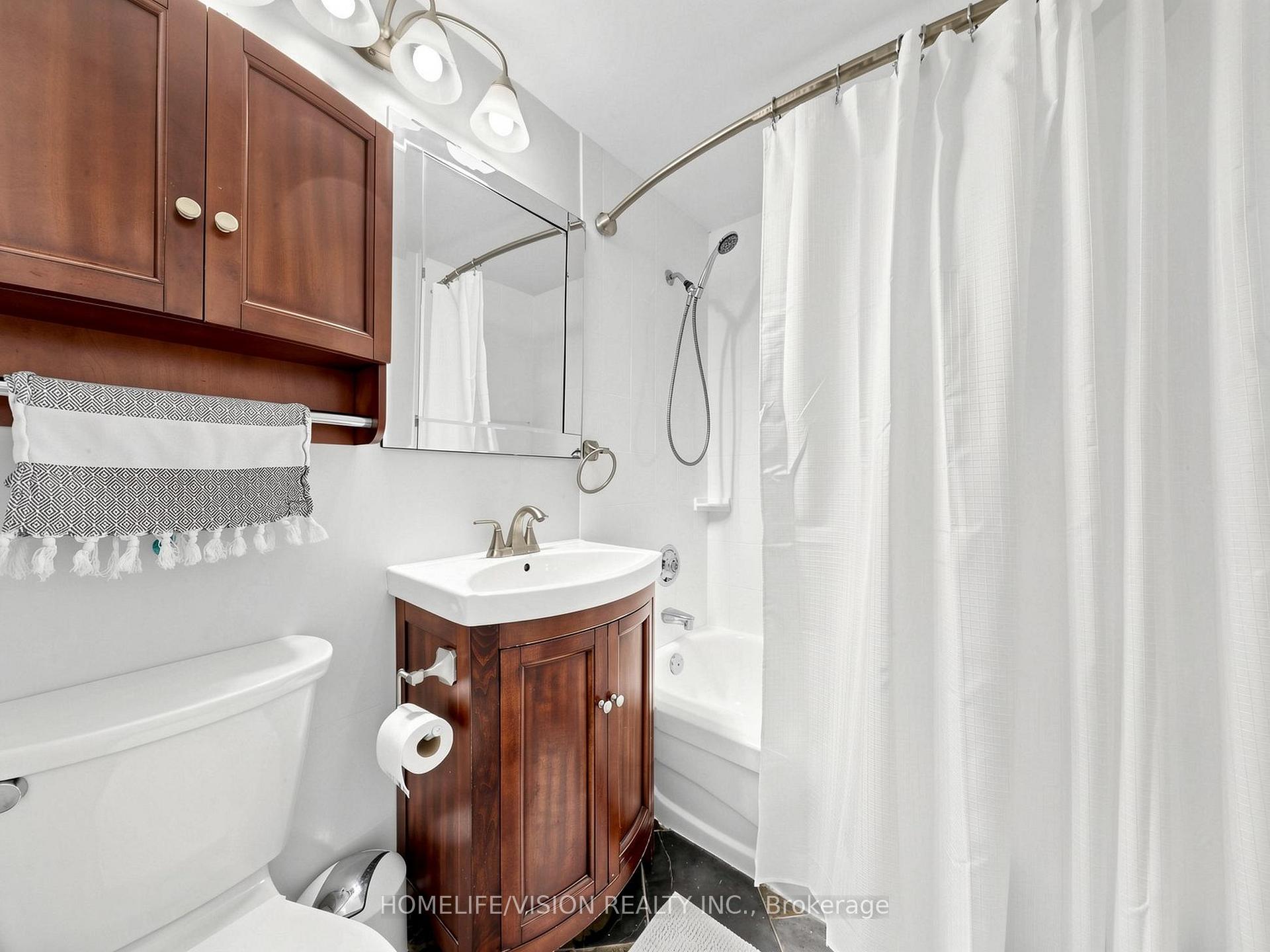 Photo 38 of 9 Lyndfield Crescent, Brampton, Bram East — HOMEH