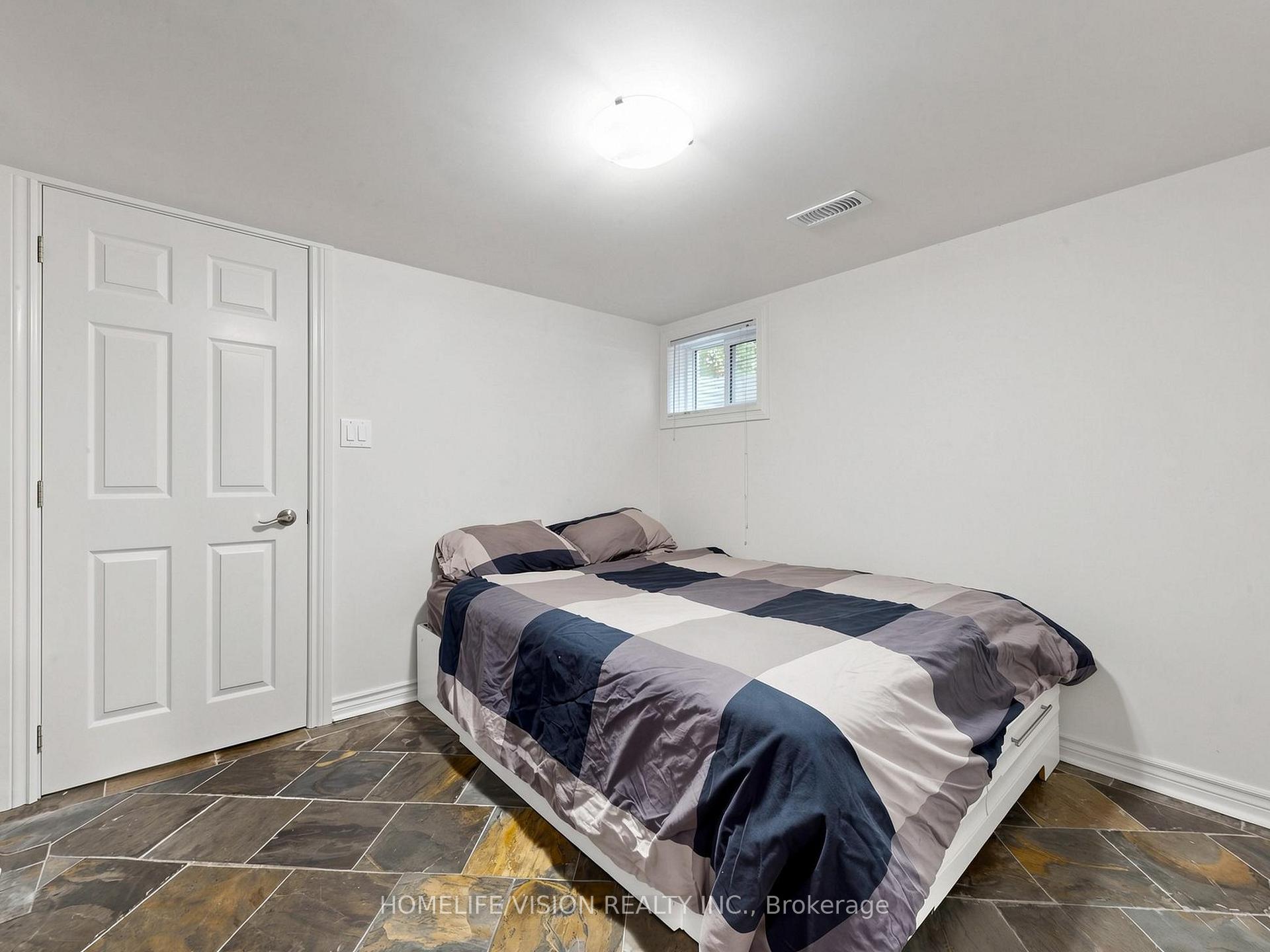Photo 43 of 9 Lyndfield Crescent, Brampton, Bram East — HOMEH