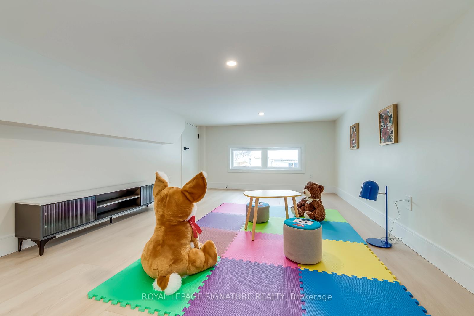 Photo 37 of 24 Merritt Road, Toronto, O'Connor-Parkview — HOMEH