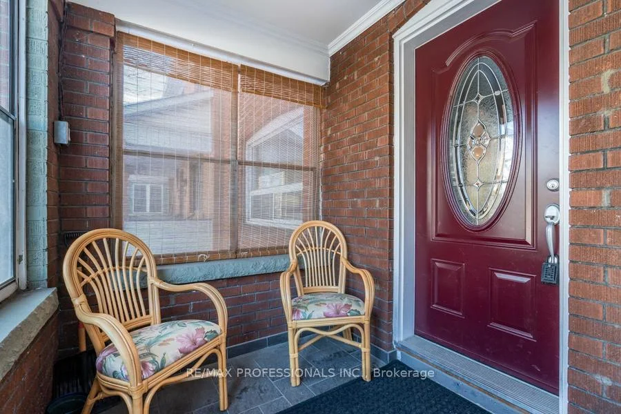 Photo 38 of 25 Methuen Avenue, Toronto, Lambton Baby Point — HOMEH