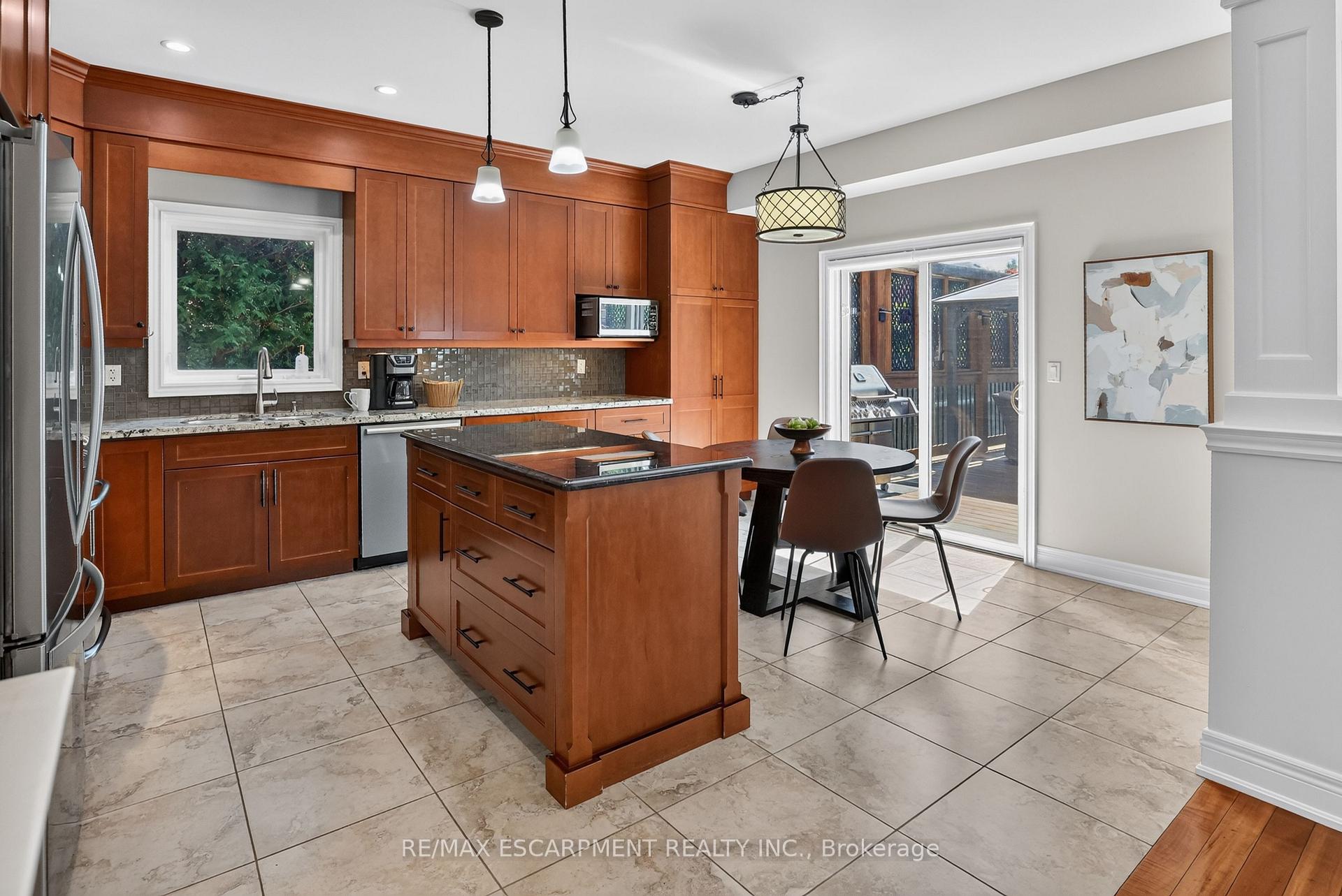 Photo 16 of 4852 Northgate Crescent, Lincoln, Beamsville — HOMEH