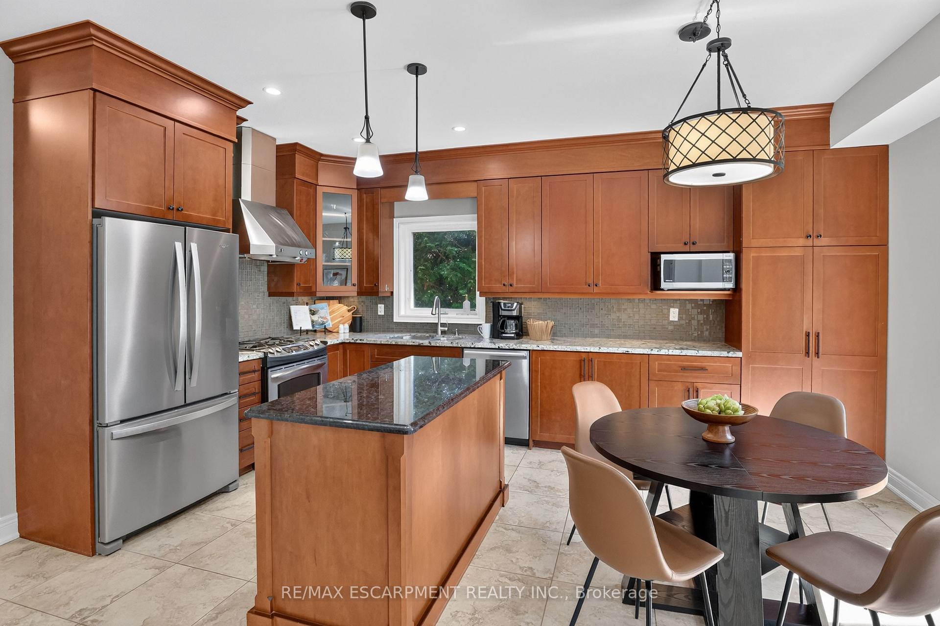Photo 17 of 4852 Northgate Crescent, Lincoln, Beamsville — HOMEH