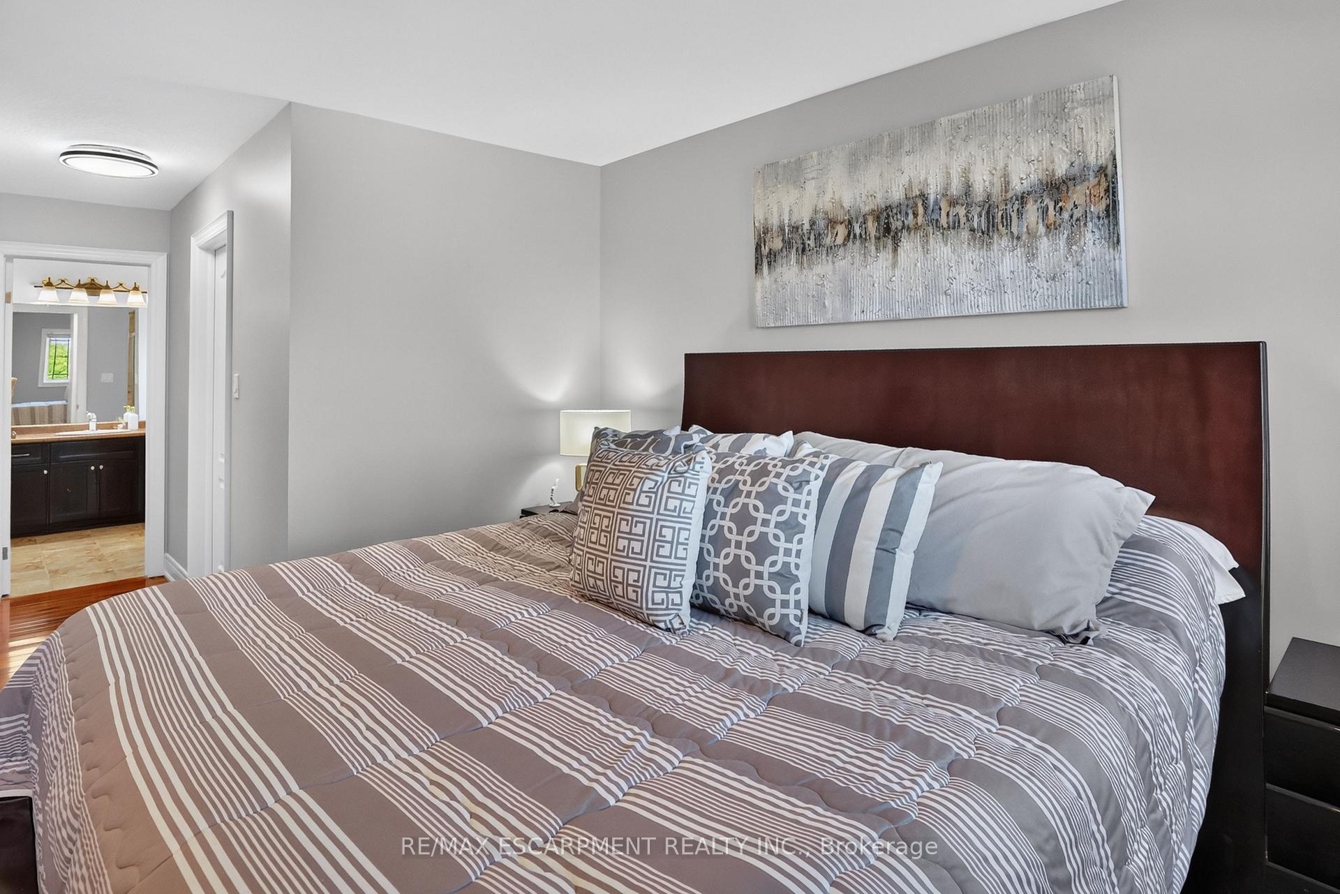 Photo 28 of 4852 Northgate Crescent, Lincoln, Beamsville — HOMEH