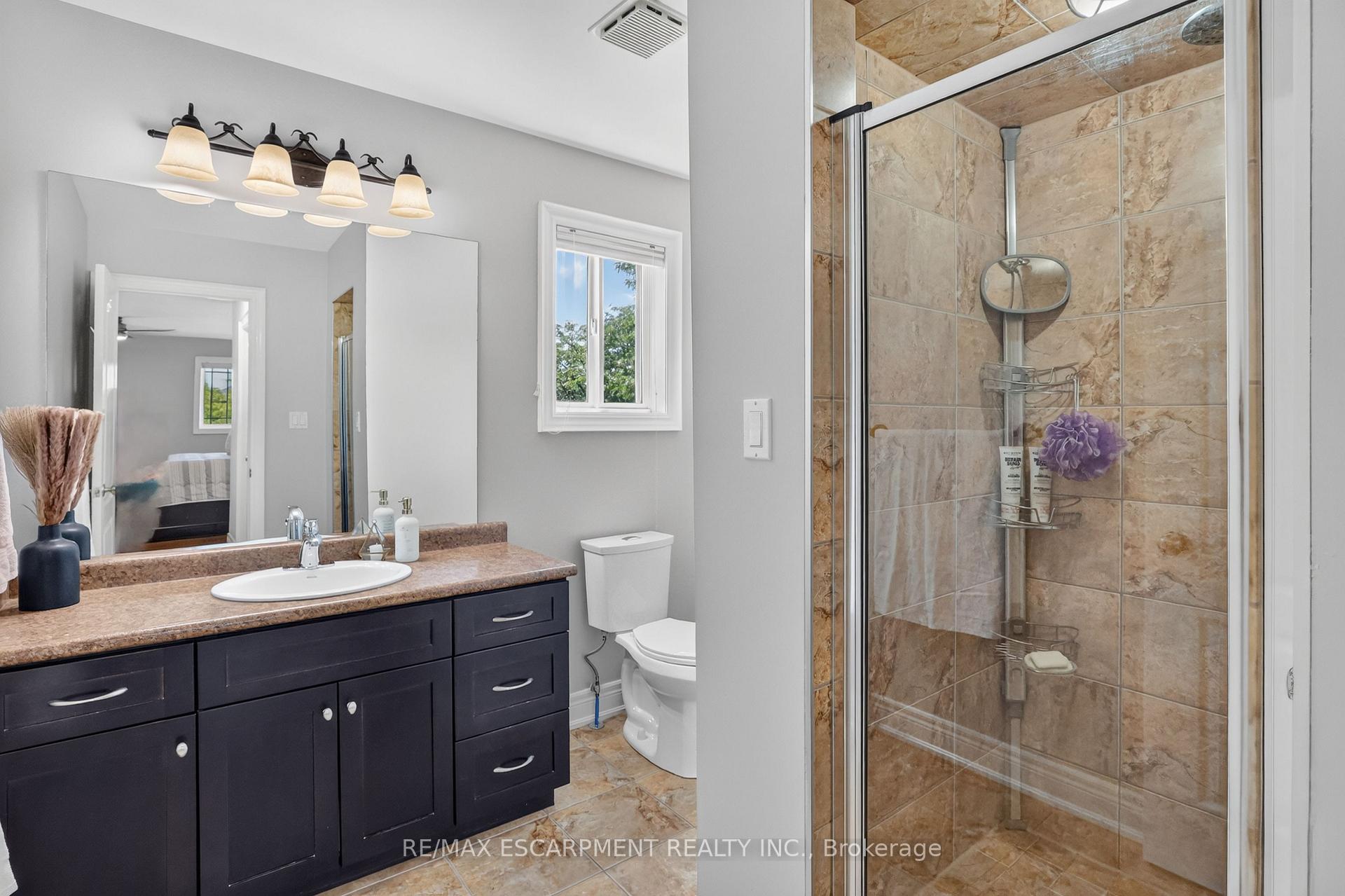 Photo 29 of 4852 Northgate Crescent, Lincoln, Beamsville — HOMEH