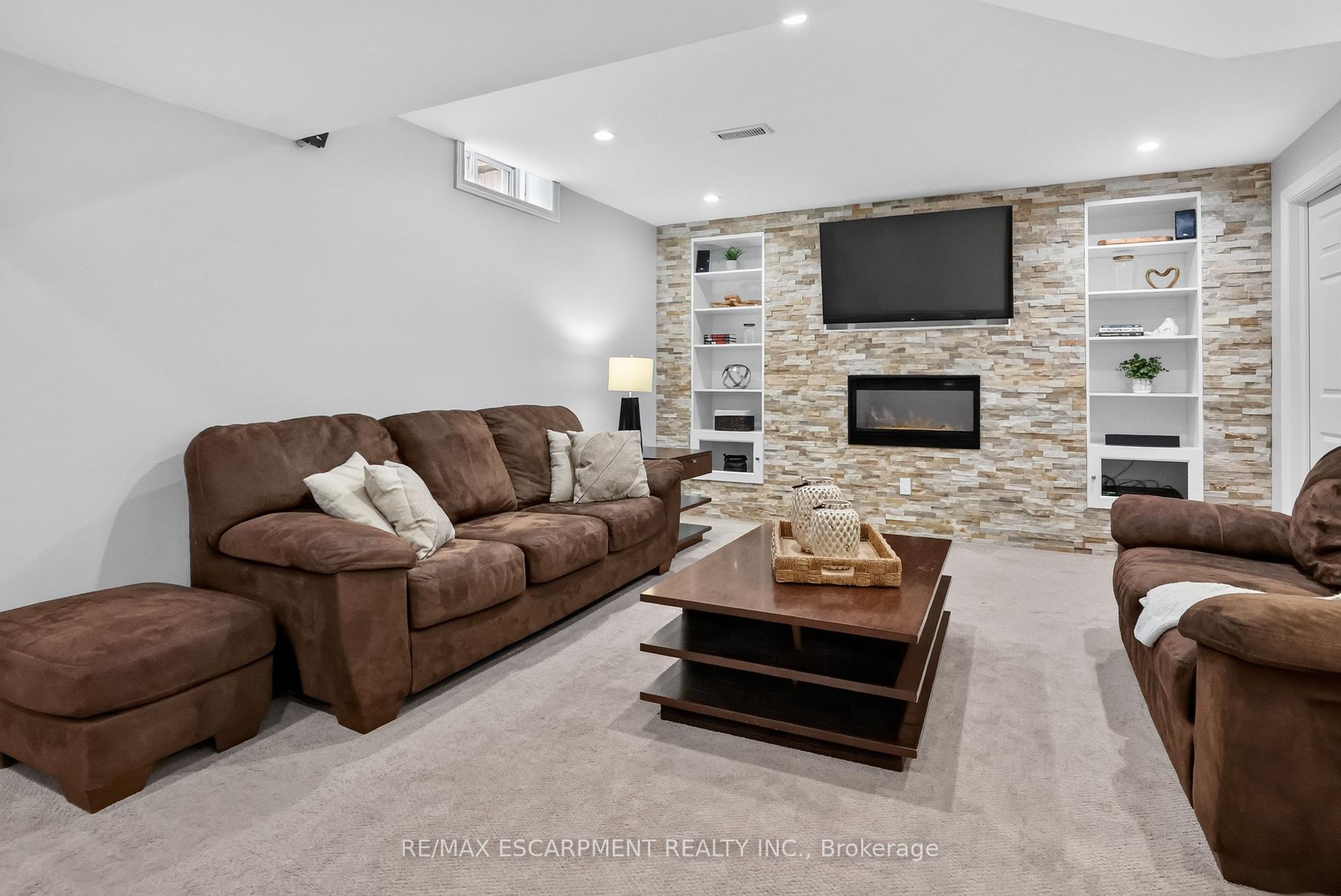 Photo 36 of 4852 Northgate Crescent, Lincoln, Beamsville — HOMEH