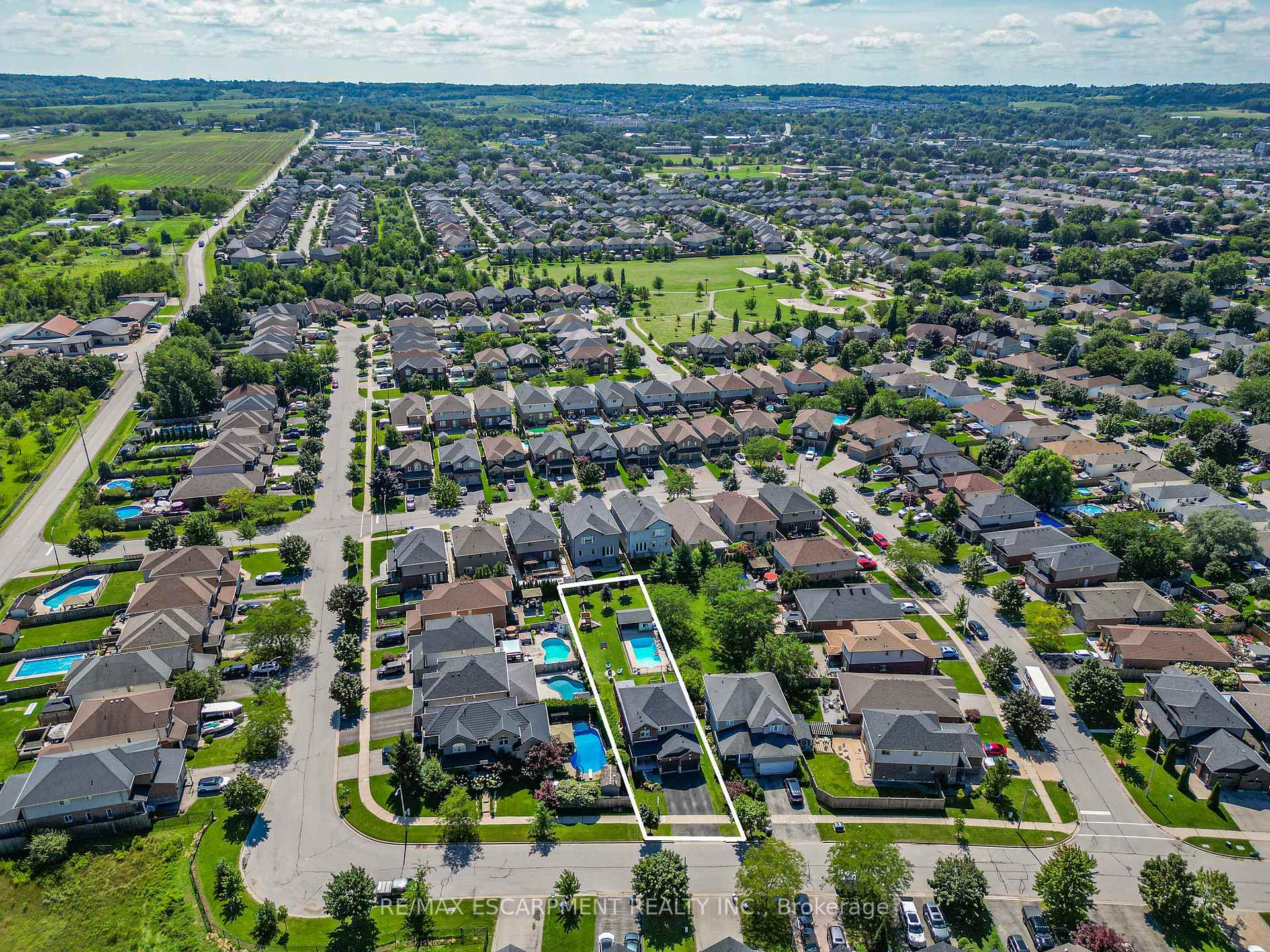 Photo 39 of 4852 Northgate Crescent, Lincoln, Beamsville — HOMEH