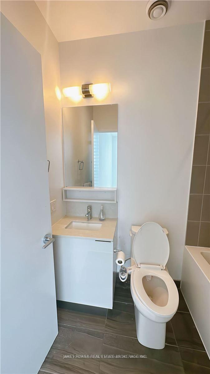 Photo 11 of Unit Ph06, 950 Portage Parkway, Vaughan, Vaughan Corporate Centre — HOMEH