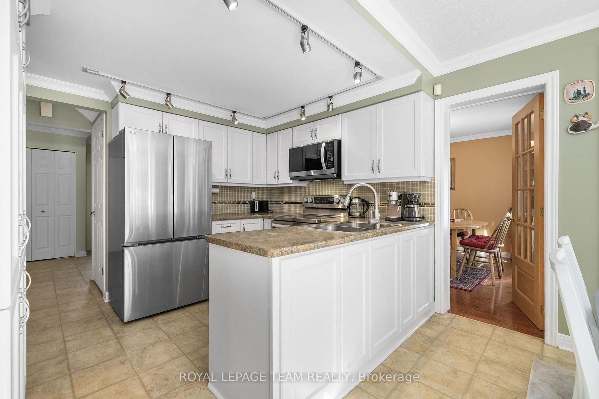 Photo 16 of 67 Holitman Drive, Ottawa, Barrhaven - Knollsbrook — HOMEH