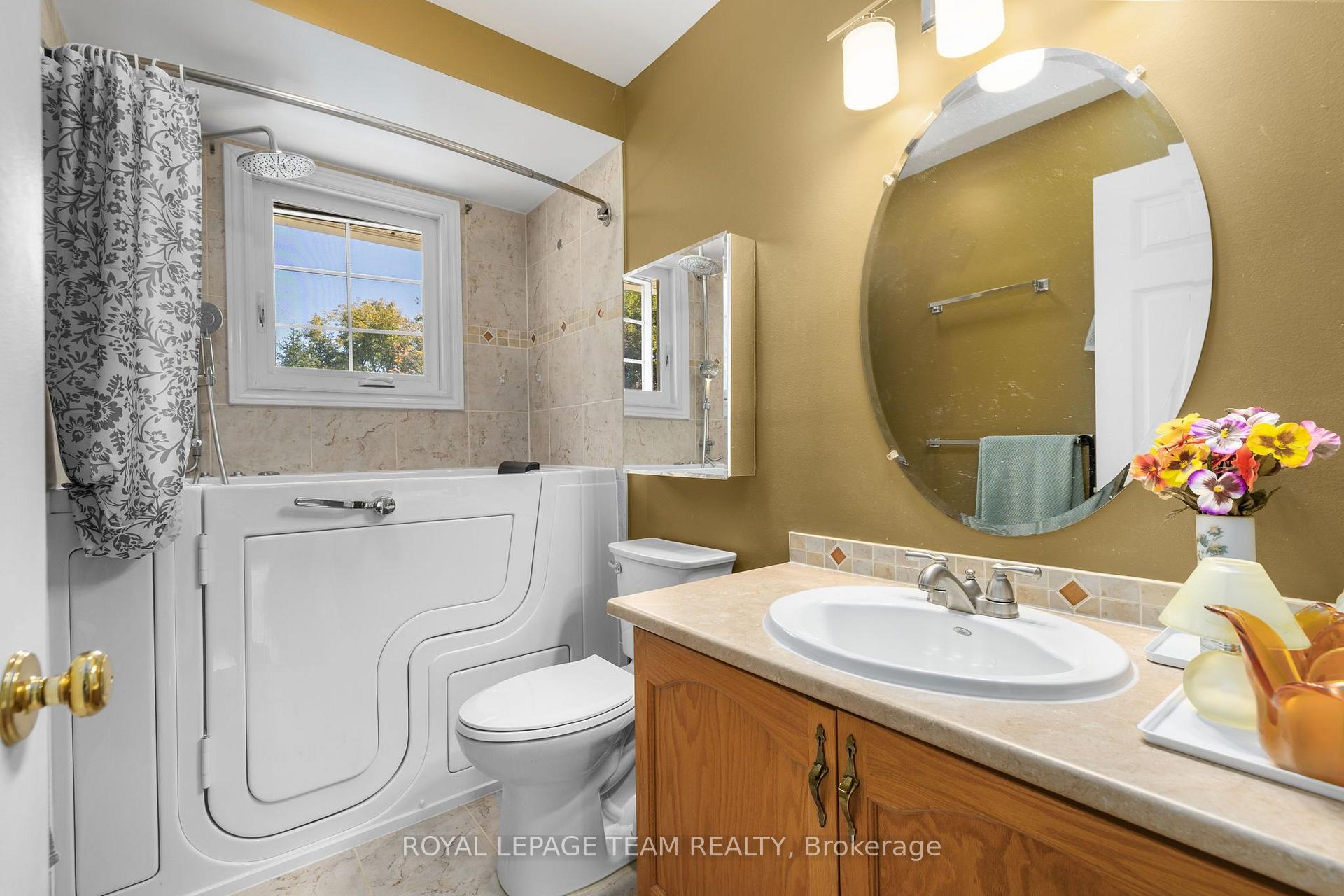 Photo 31 of 67 Holitman Drive, Ottawa, Barrhaven - Knollsbrook — HOMEH