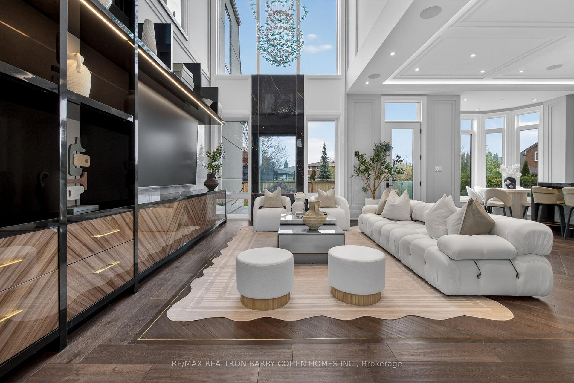 Photo 6 of 321 Morden Road, Oakville, West — HOMEH