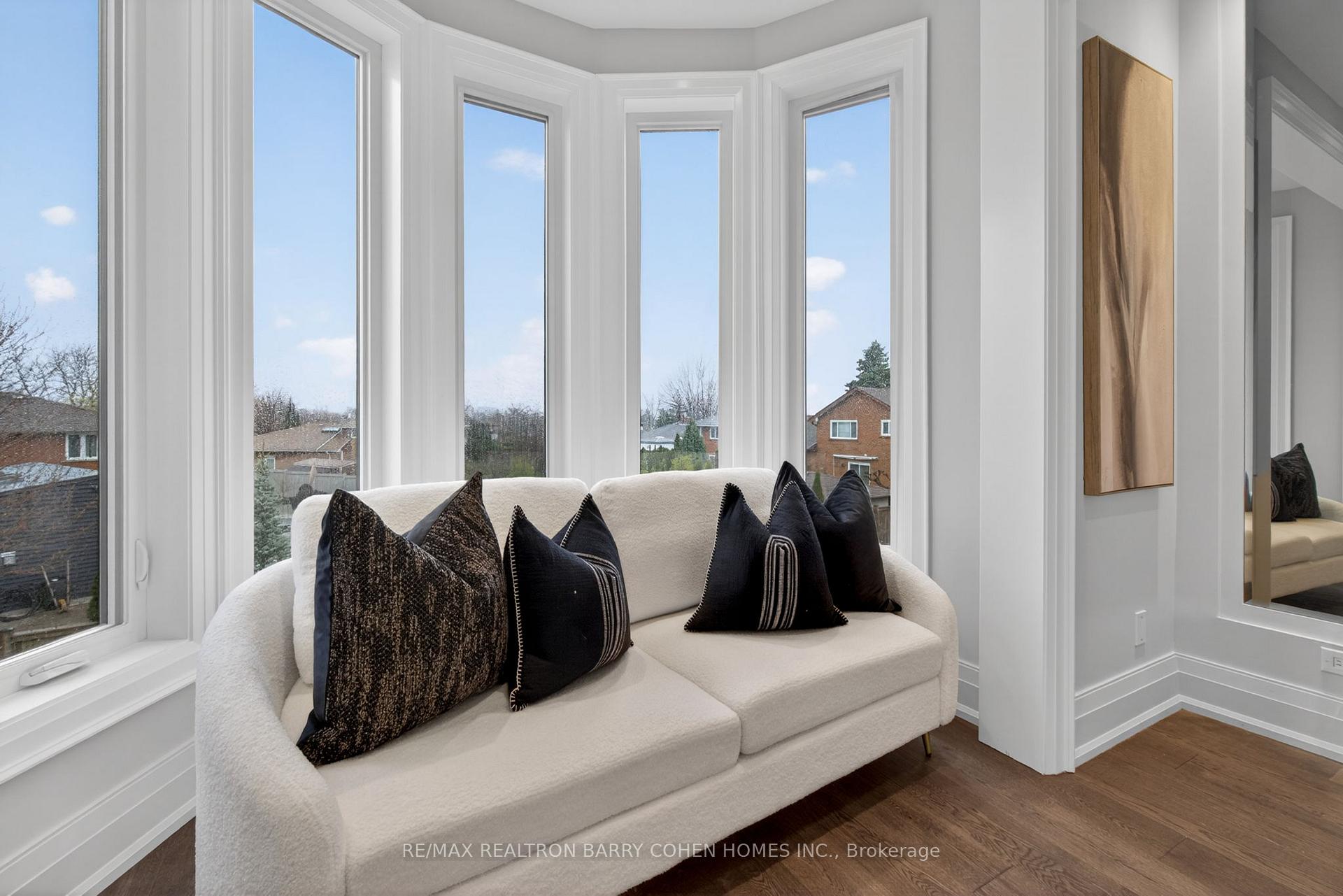 Photo 33 of 321 Morden Road, Oakville, West — HOMEH