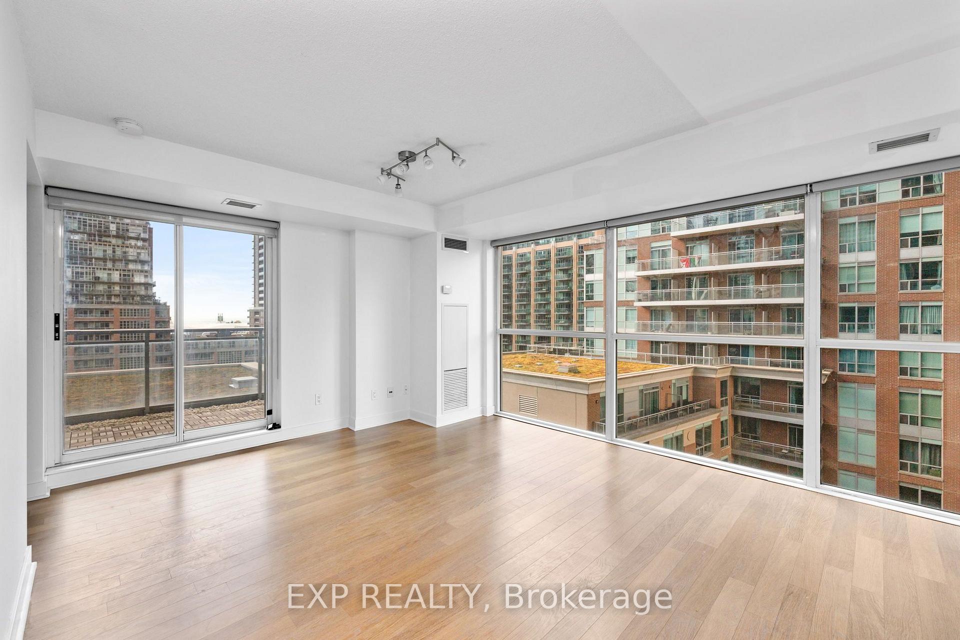 Photo 3 of Unit 712, 80 Western Battery Road, Toronto, Niagara — HOMEH