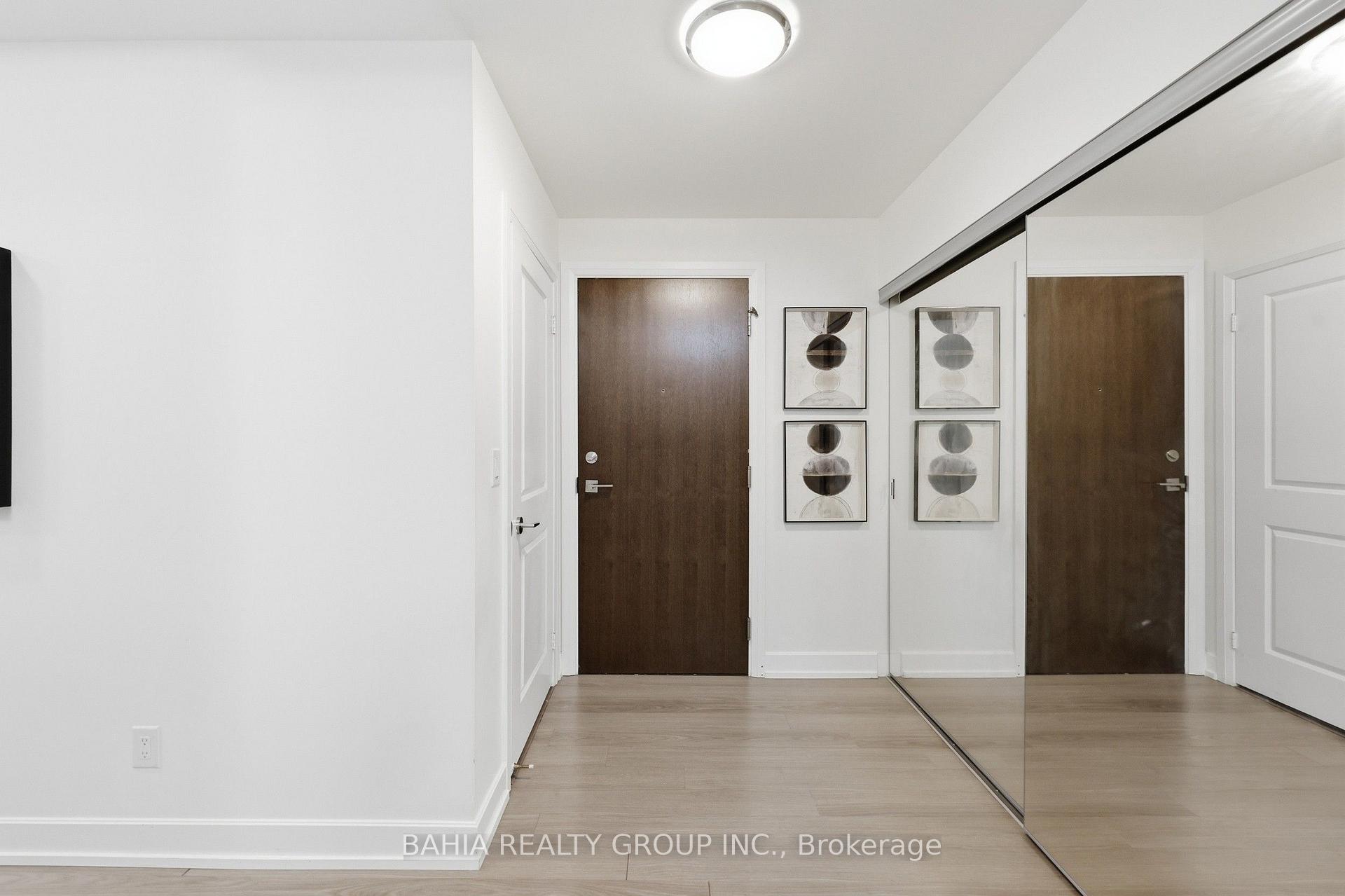 Photo 3 of Unit 301, 6 Eva Road, Etobicoke, Etobicoke West Mall — HOMEH