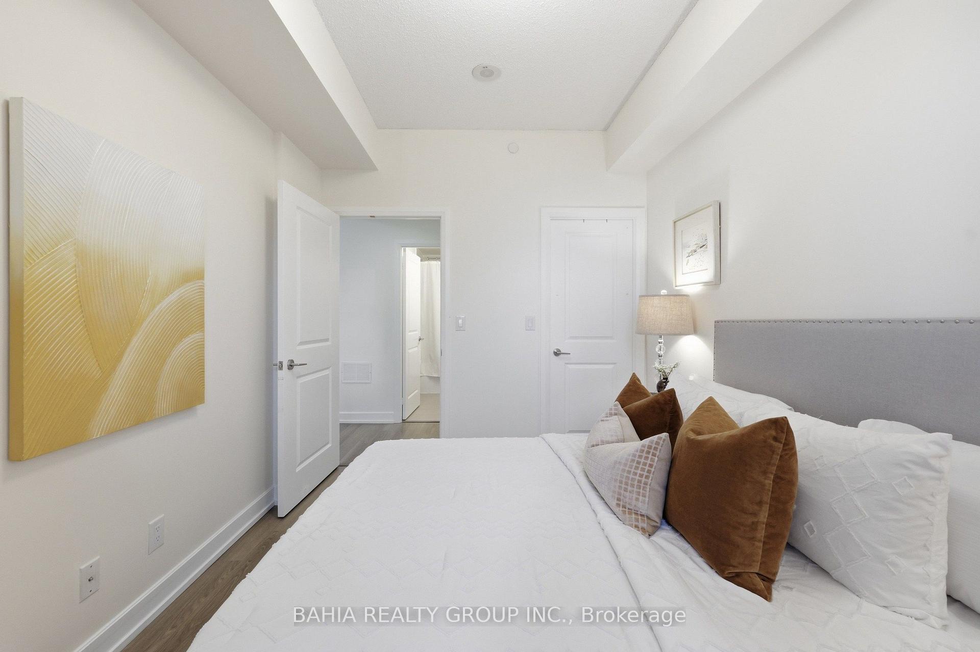 Photo 15 of Unit 301, 6 Eva Road, Etobicoke, Etobicoke West Mall — HOMEH