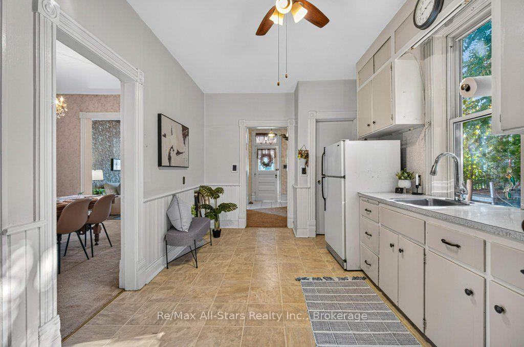 Photo 11 of 47 King Street E, Kawartha Lakes, Omemee — HOMEH