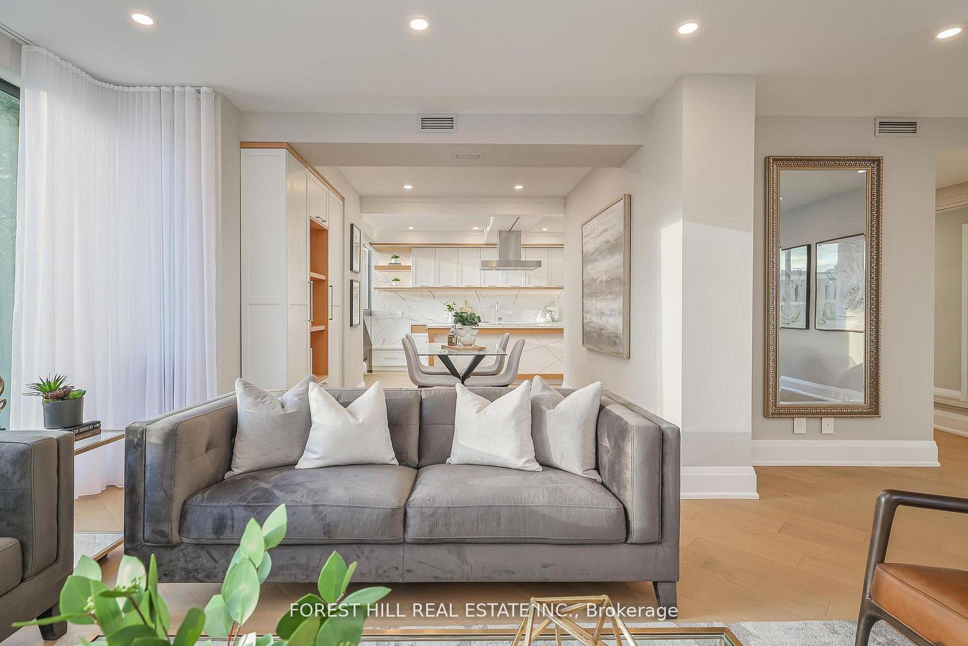 Photo 9 of Unit 301, 342 Spadina Road, Toronto, Forest Hill South — HOMEH