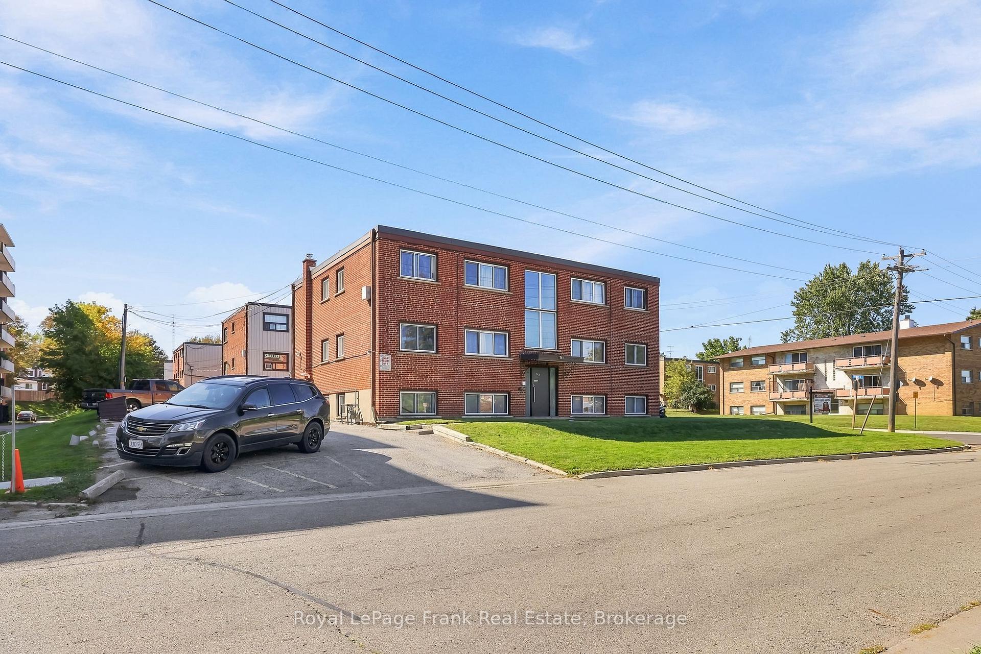 Photo 2 of 180 Nipigon Street, Oshawa, McLaughlin — HOMEH
