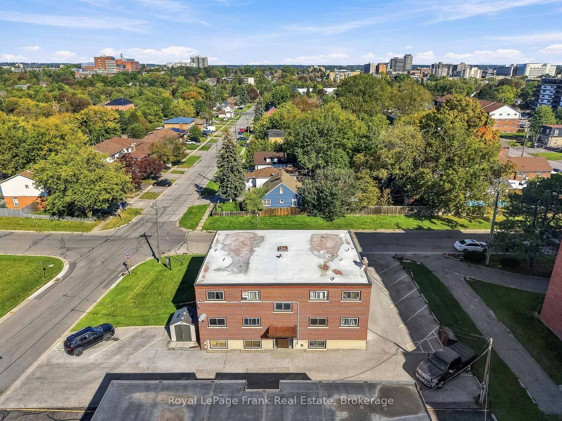 Photo 53 of 180 Nipigon Street, Oshawa, McLaughlin — HOMEH