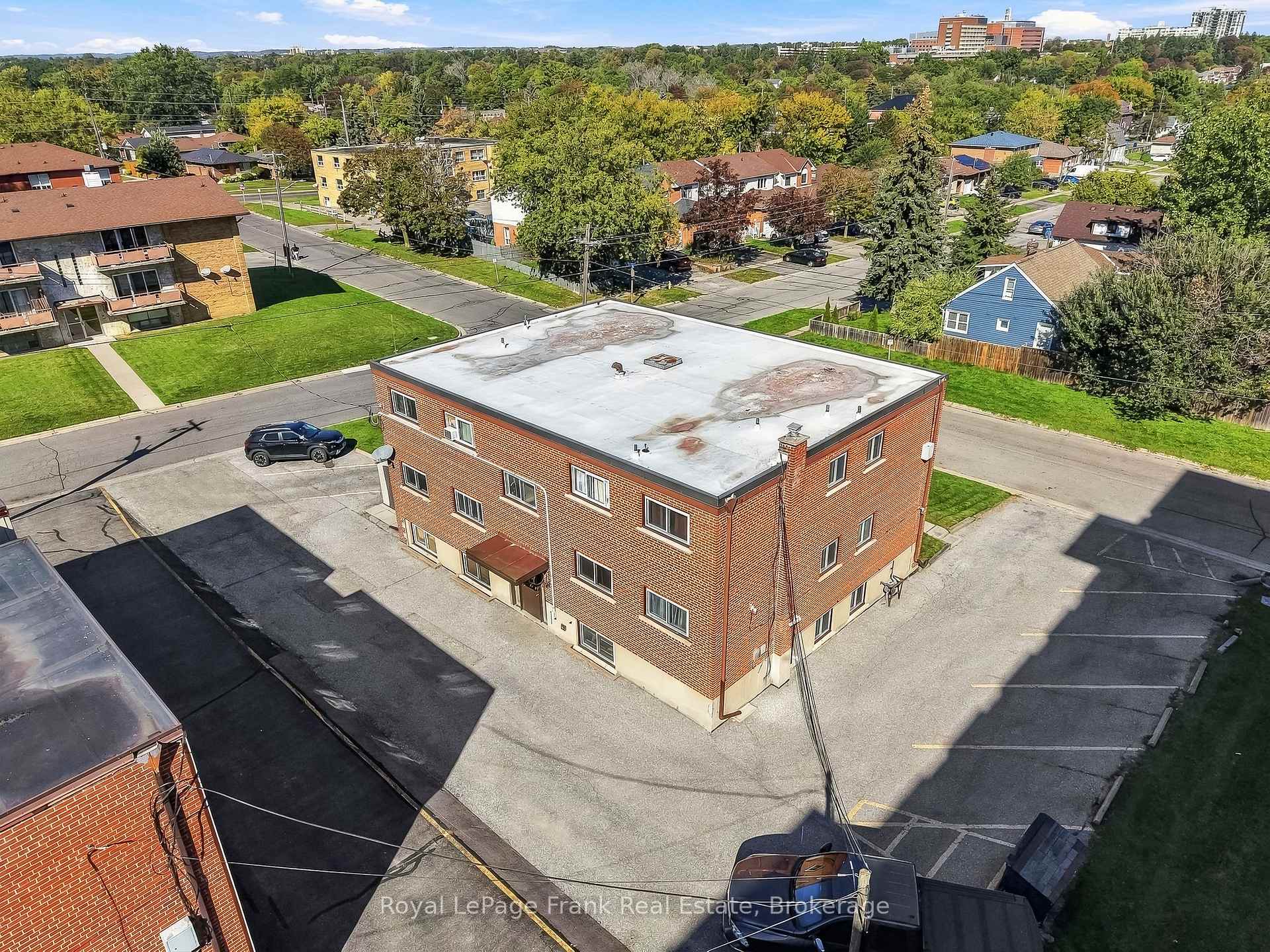 Photo 54 of 180 Nipigon Street, Oshawa, McLaughlin — HOMEH