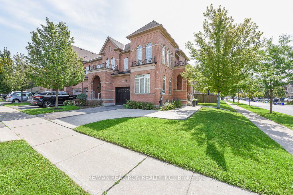 Photo 2 of 119 Lindbergh Drive, Vaughan, Vellore Village — HOMEH