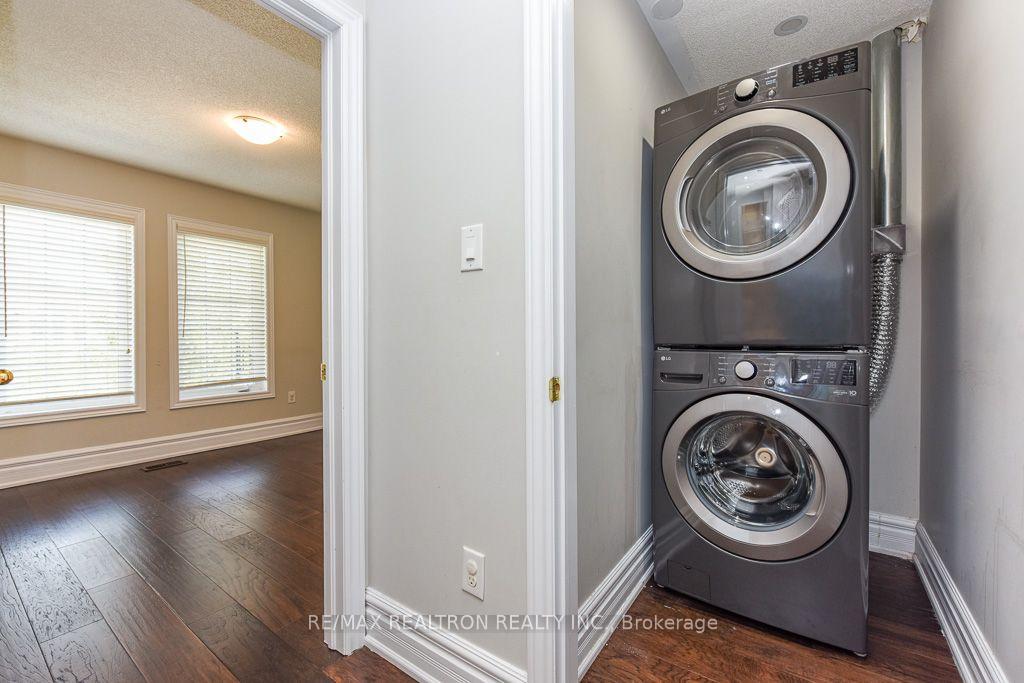 Photo 41 of 119 Lindbergh Drive, Vaughan, Vellore Village — HOMEH