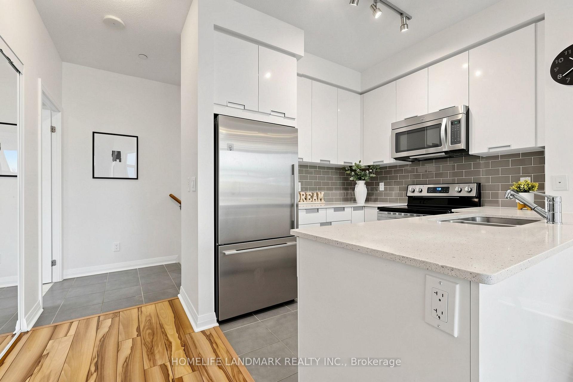Photo 14 of Unit 105, 55 Eglinton Avenue, Mississauga, Hurontario — HOMEH
