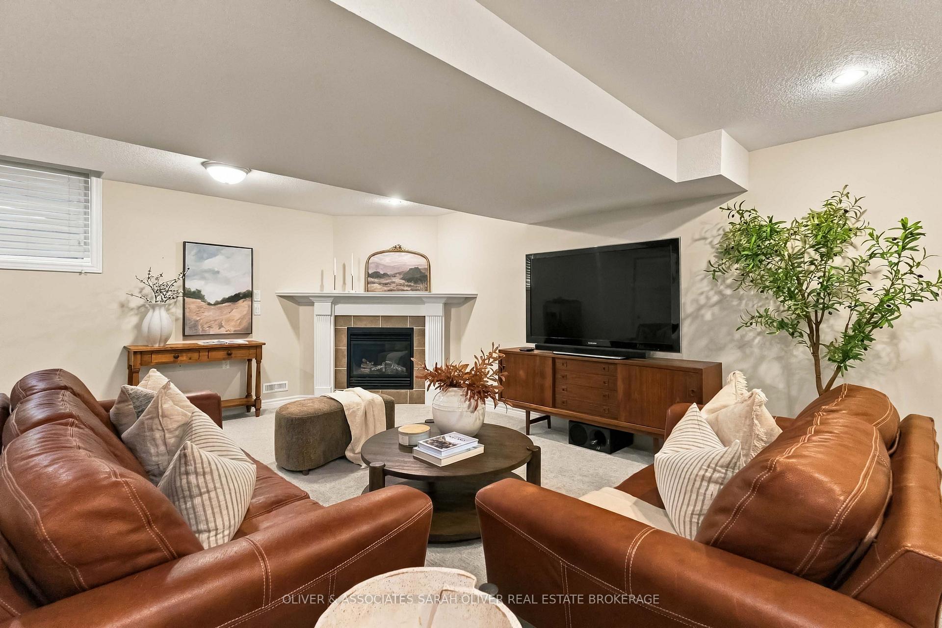 Photo 27 of 2295 Kains Road, London, South A — HOMEH