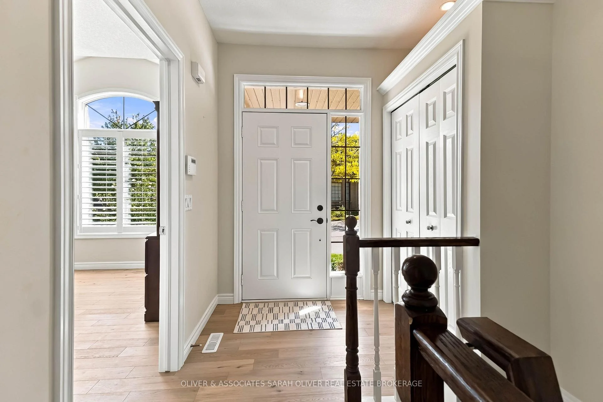 Photo 5 of 2295 Kains Road, London, South A — HOMEH