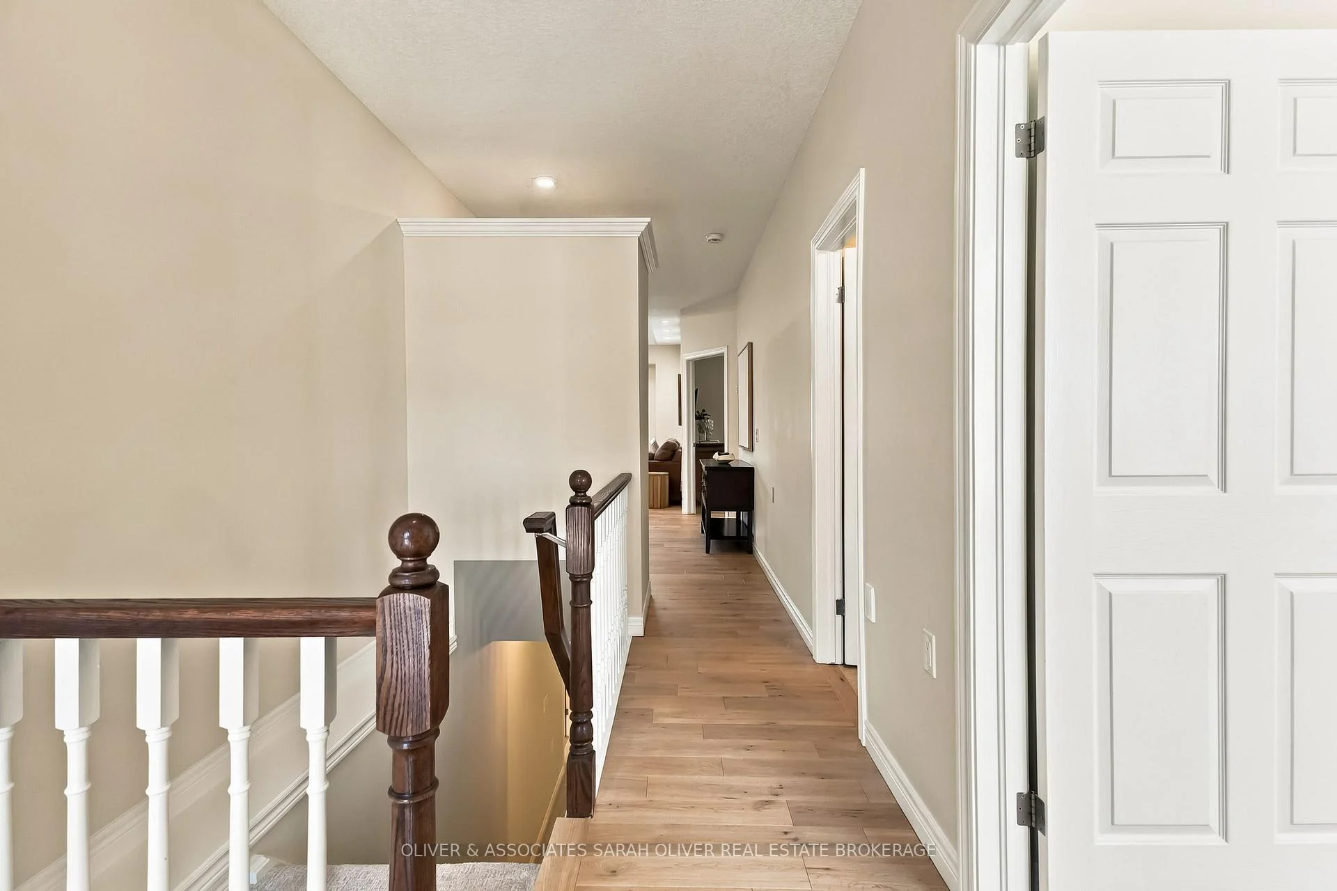 Photo 11 of 2295 Kains Road, London, South A — HOMEH