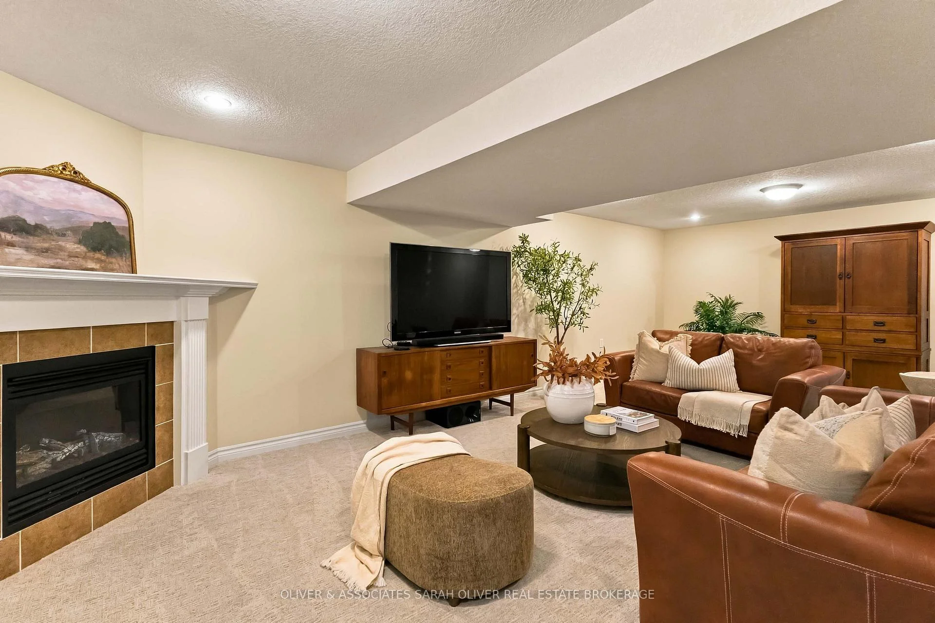 Photo 35 of 2295 Kains Road, London, South A — HOMEH
