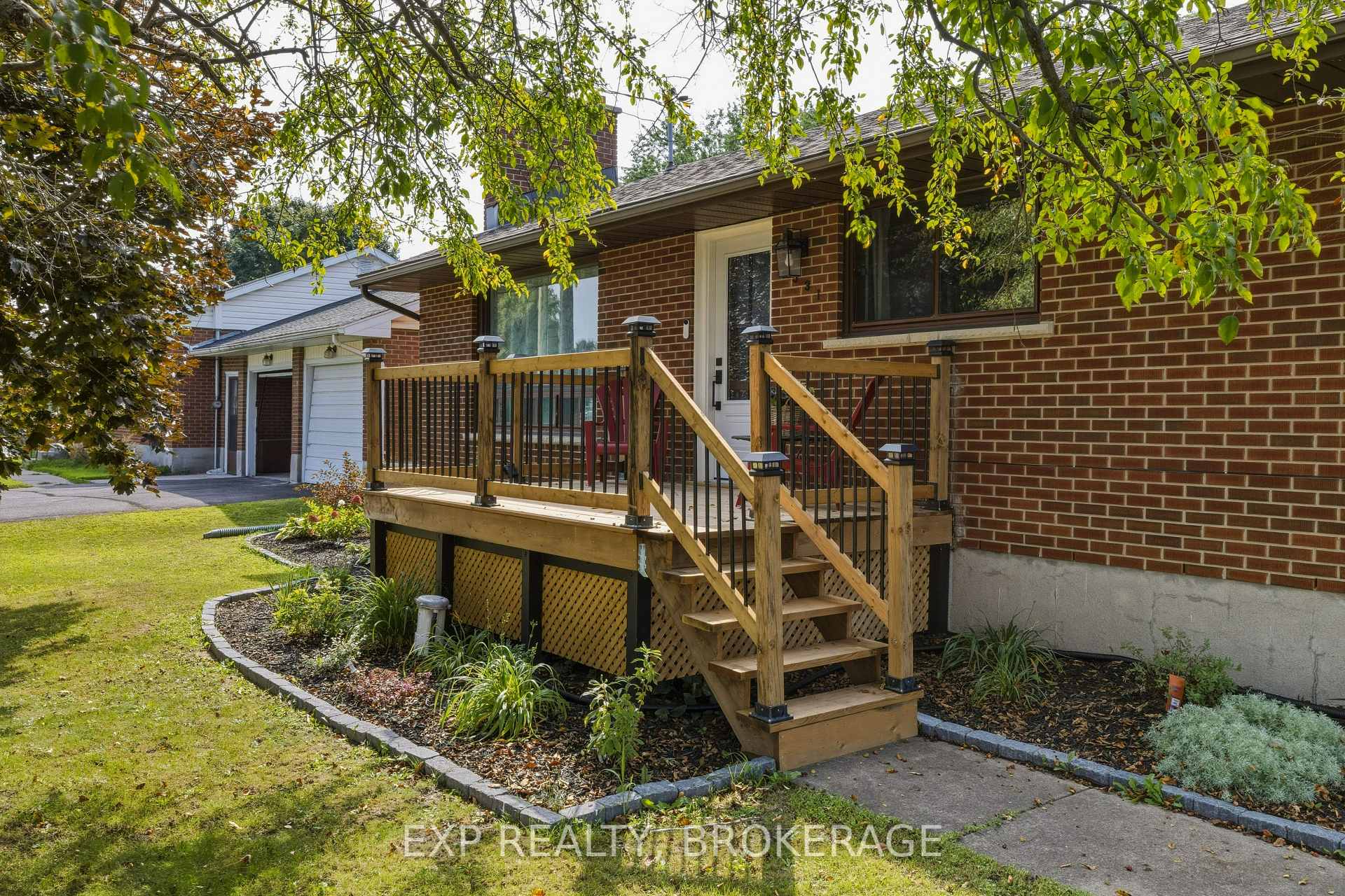 Photo 3 of 1531 Unity Road, Kingston, City North of 401 — HOMEH