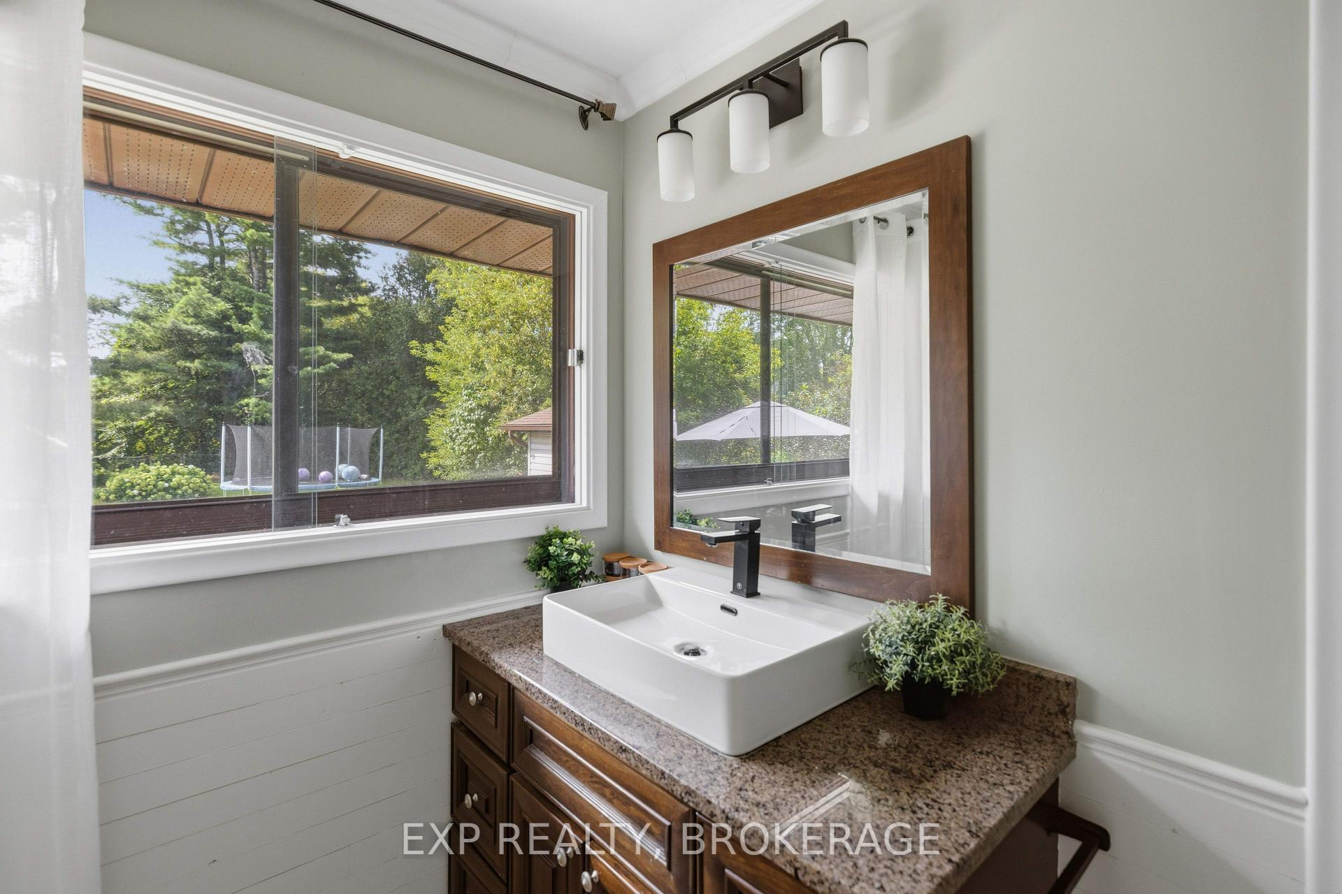 Photo 20 of 1531 Unity Road, Kingston, City North of 401 — HOMEH