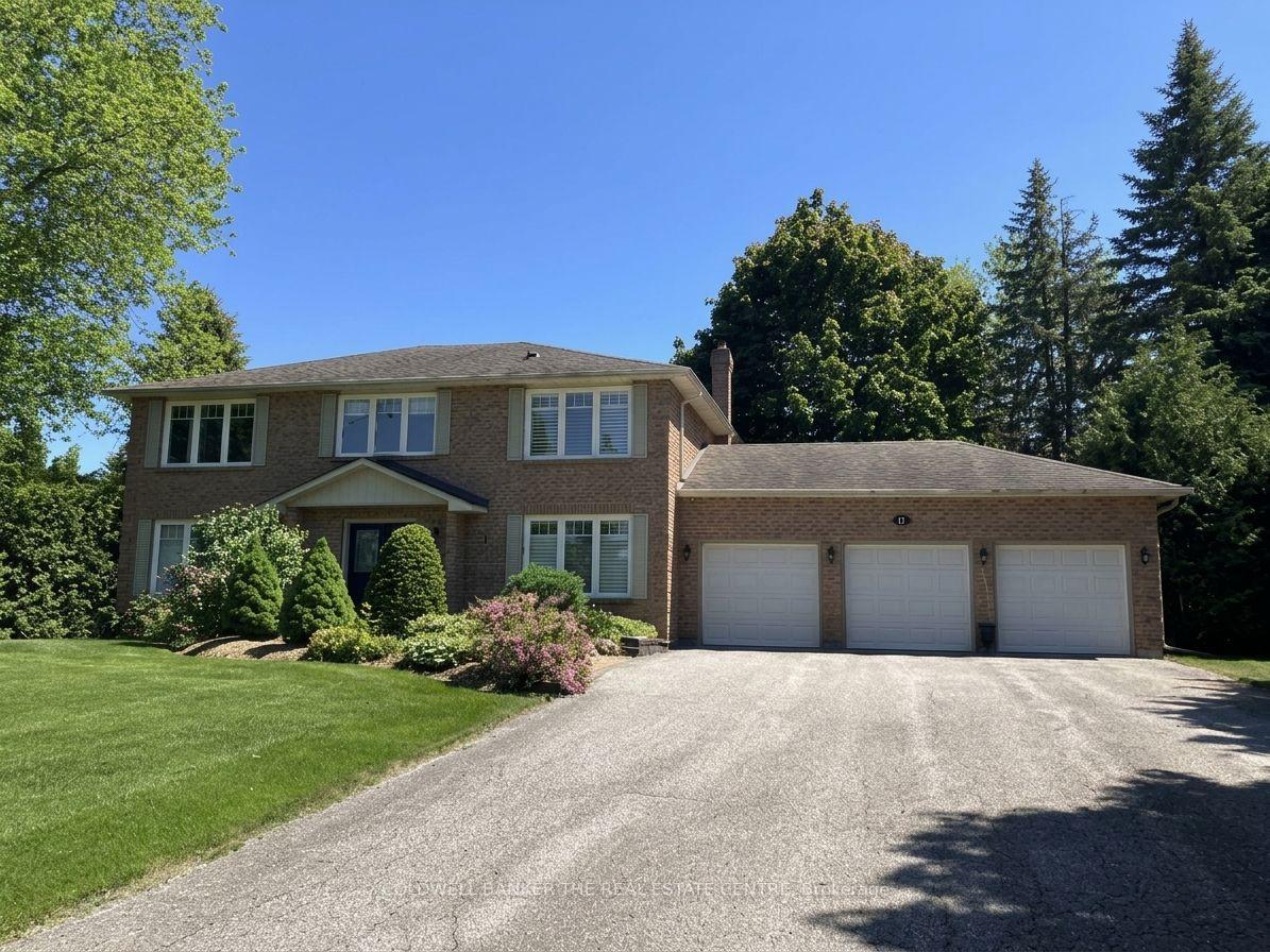 Photo 23 of 11 Ramsden Crescent, East Gwillimbury, Sharon — HOMEH