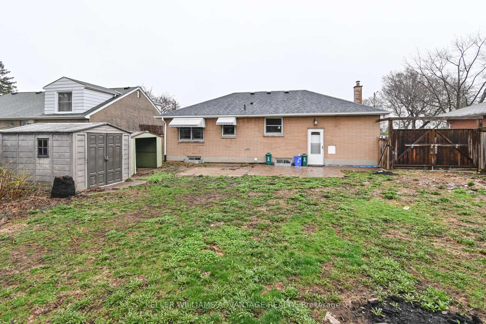Photo 36 of 936 Somerville Street, Oshawa, Centennial — HOMEH