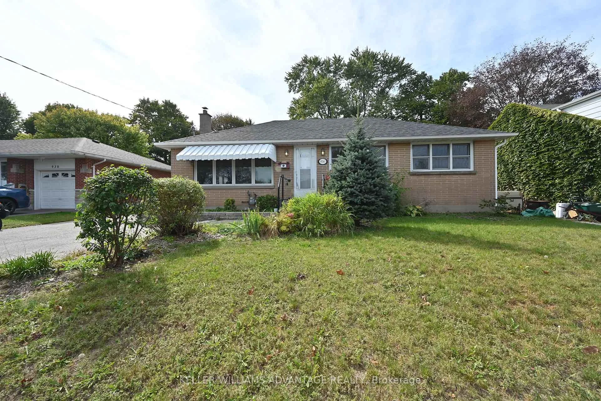 Photo 4 of 936 Somerville Street, Oshawa, Centennial — HOMEH
