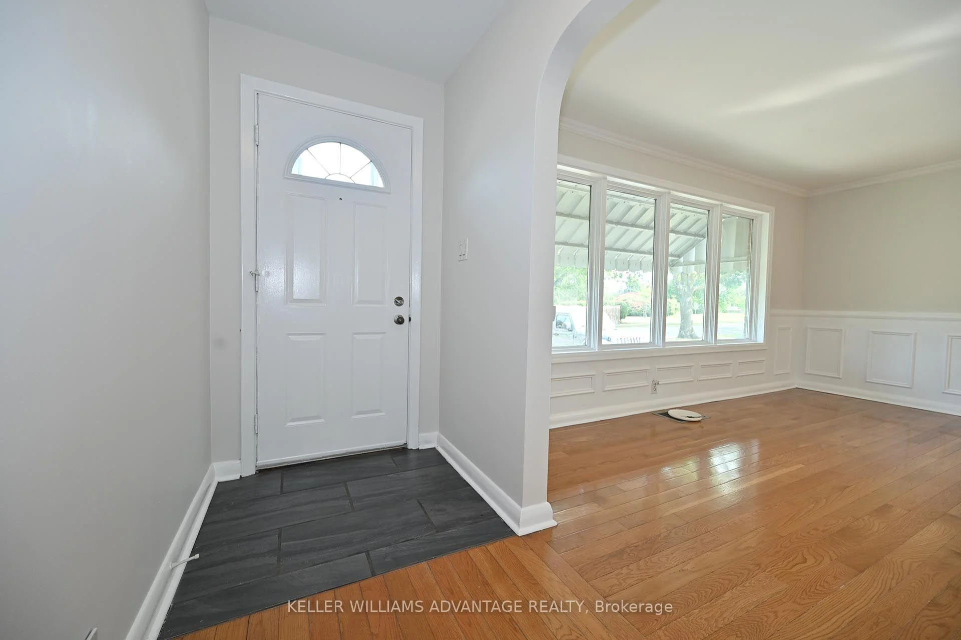Photo 6 of 936 Somerville Street, Oshawa, Centennial — HOMEH