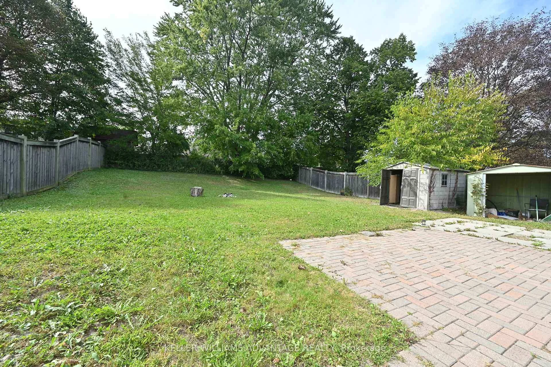 Photo 37 of 936 Somerville Street, Oshawa, Centennial — HOMEH