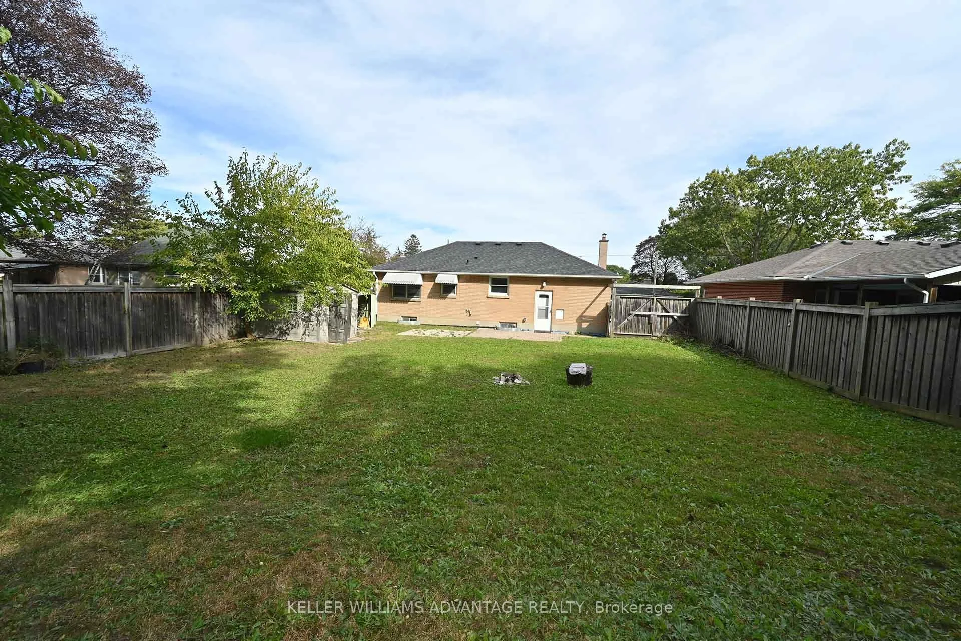 Photo 38 of 936 Somerville Street, Oshawa, Centennial — HOMEH