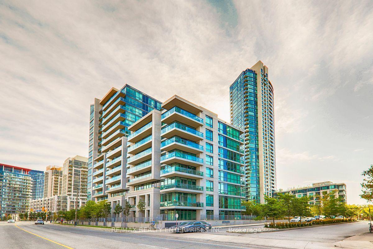 Photo of Unit 612, 215 Fort York Boulevard